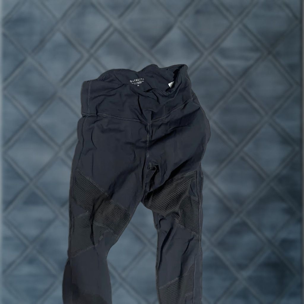 Athleta Athleta Be Free Pants Slim Tights Yoga Activewear Women M Black Zip Pocket Pocket Nylon spandex Breathable Compression Size Medium M Size 32" / US 10 / IT 46 - 1 Thumbnail