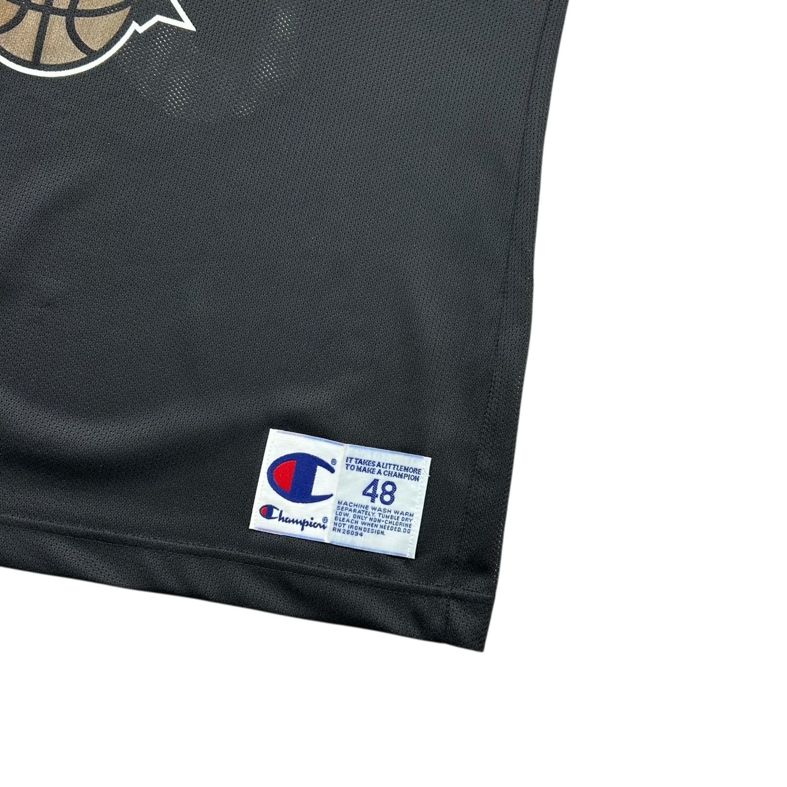NBA VTG 90s NBA ATLANTA HAWKS DIKEMBE MUTOMBO CHAMPION JERSEY Size US XL / EU 56 / 4 - 5 Thumbnail