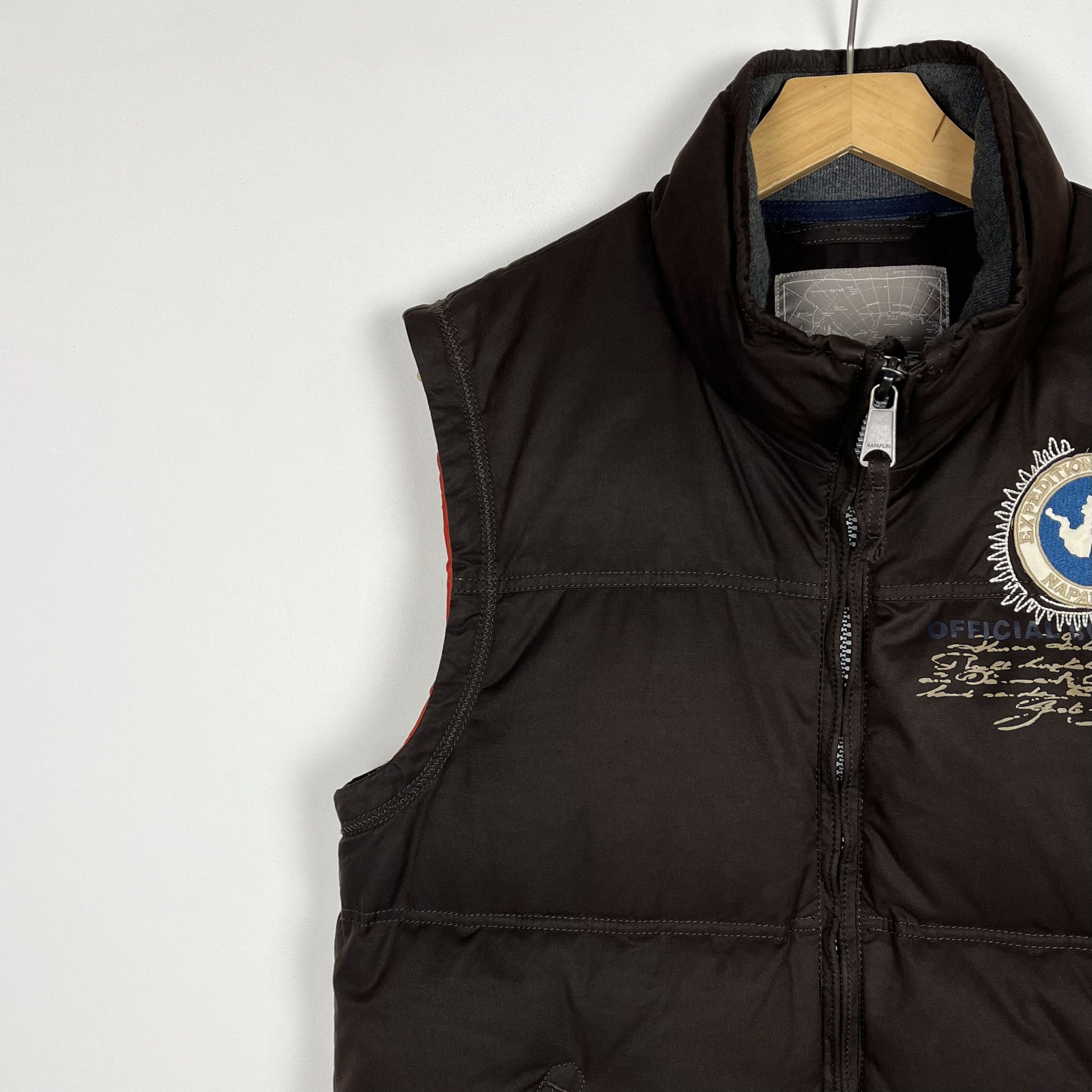 Napapijri Vintage Napapijri Brown Full Zip Down Gilet Jacket Size US M / EU 48-50 / 2 - 6 Thumbnail