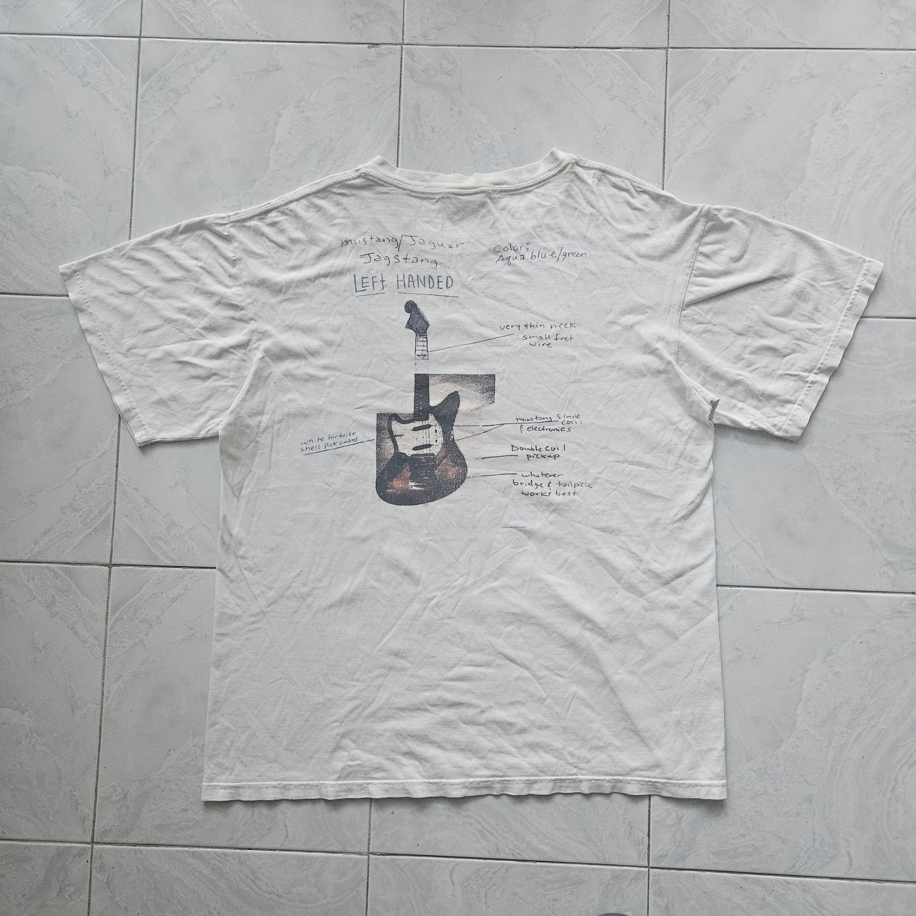 Vintage Vintage 2003 Nirvana Kurt Cobain Mustang T Shirt Size US L / EU 52-54 / 3 - 4 Thumbnail