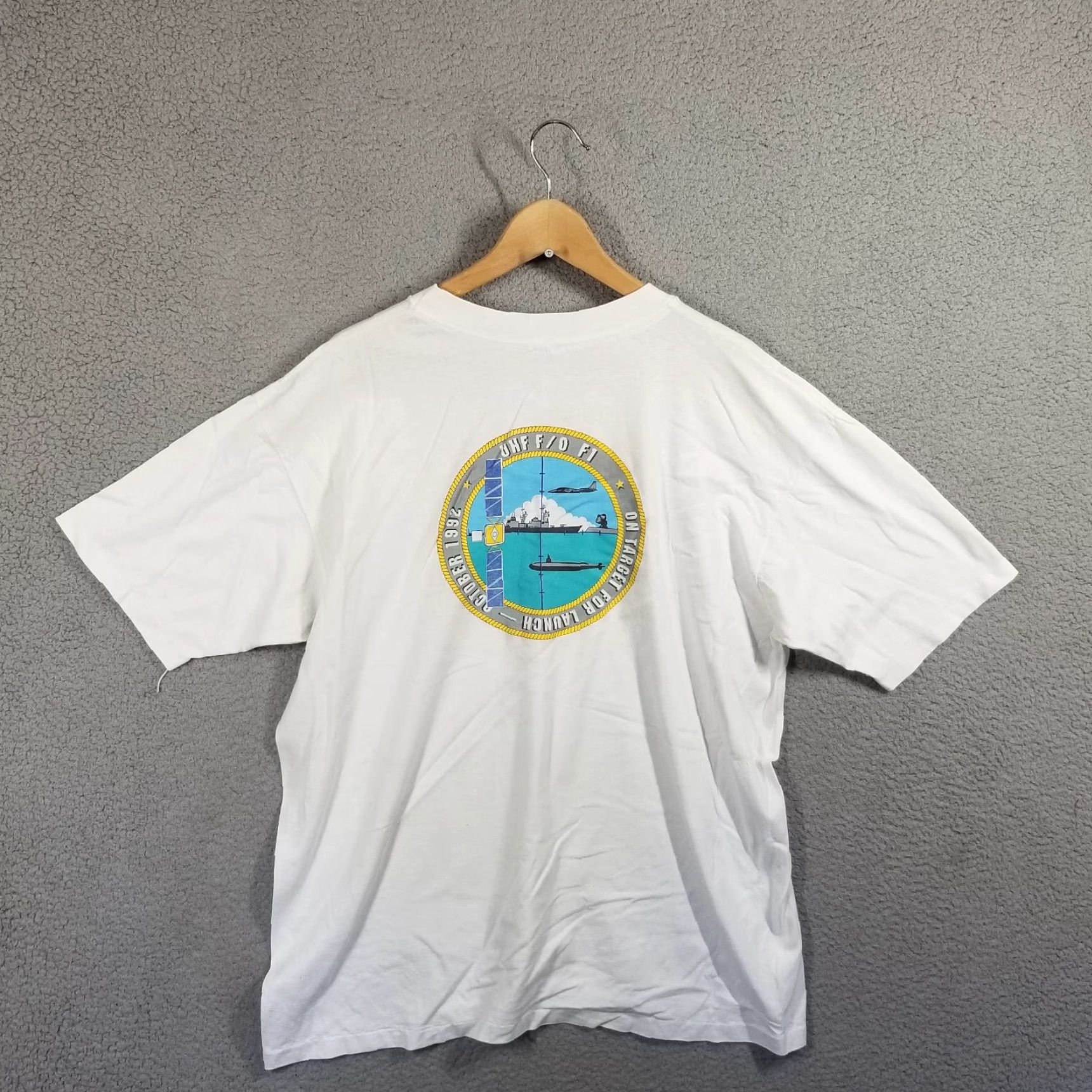 Vintage VINTAGE US Navy Military Communications T-Shirt Men XL White 90s Satellite Launch Logo Nautical Outdoor Size US XL / EU 56 / 4 - 2 Thumbnail