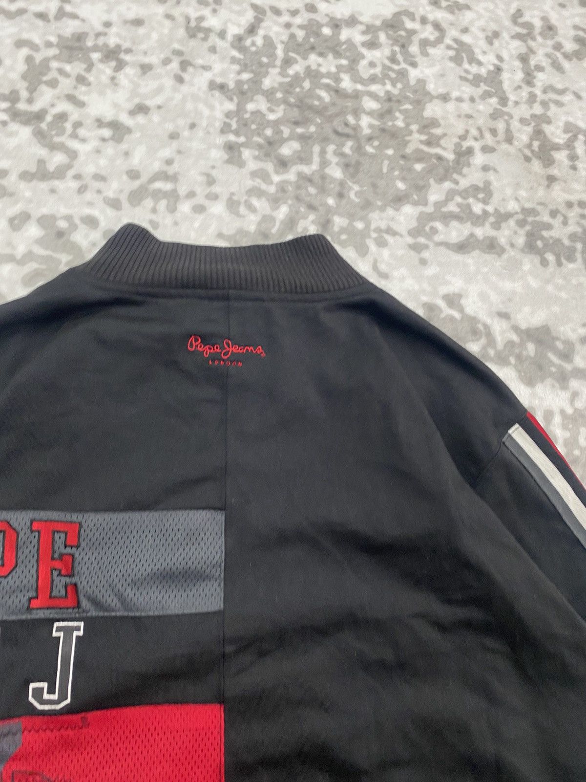 Pepe Jeans 1990s PEPE JEANS VINTAGE SPELLOUT PELLE HIPHOP Size US XL / EU 56 / 4 - 14 Thumbnail