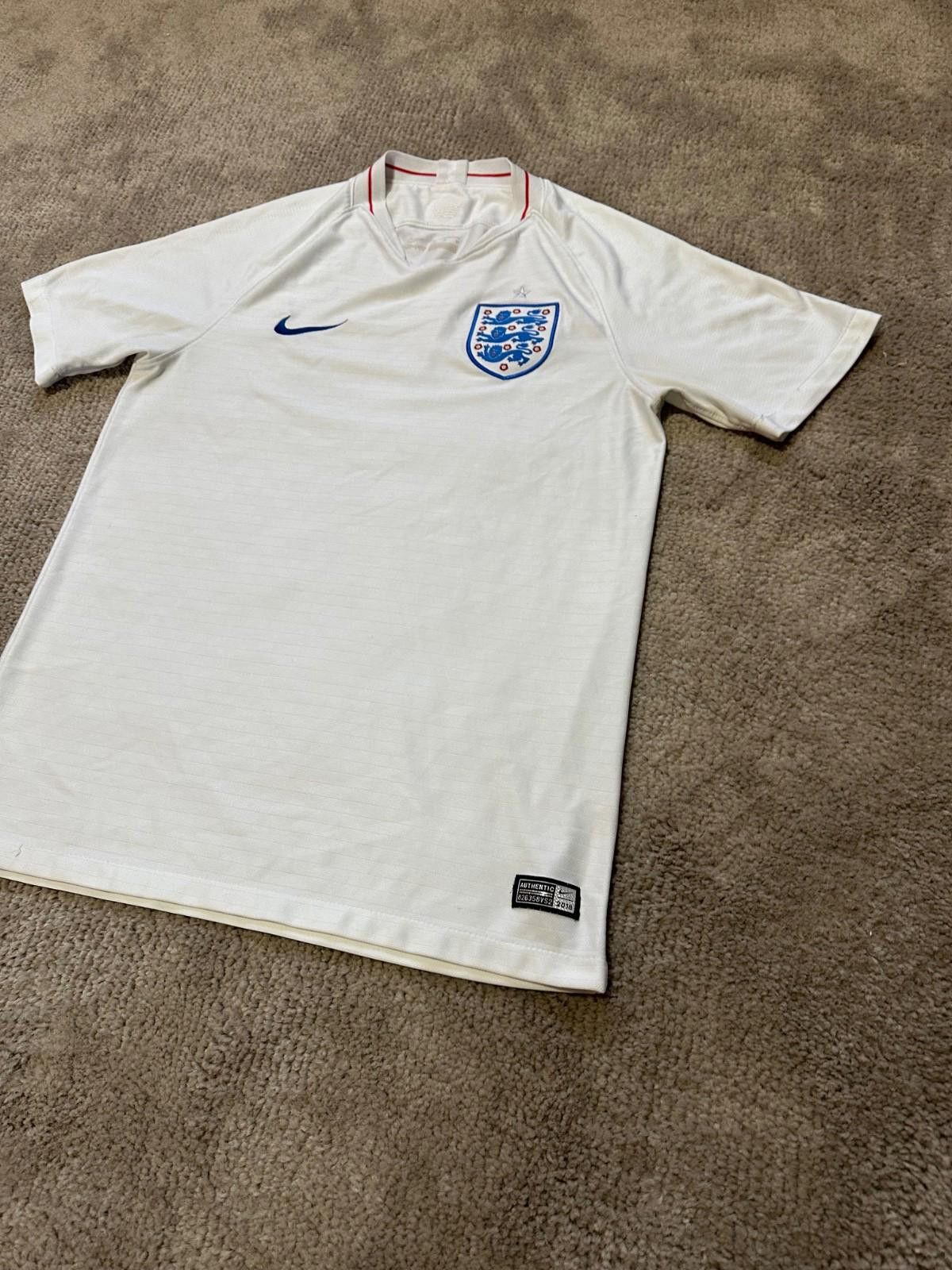 Nike Nike England National Team 2018-2019 Home Football Jersey M Size US M / EU 48-50 / 2 - 2 Thumbnail