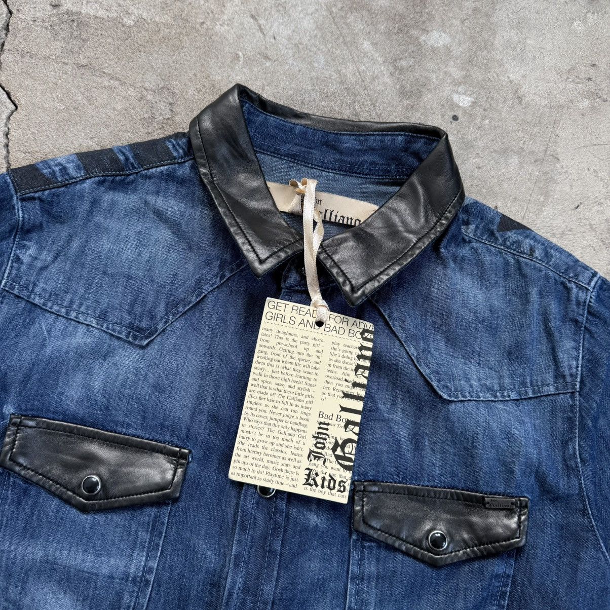 John Galliano John Galliano Button Up Denim Shirt Size M / US 6-8 / IT 42-44 - 4 Thumbnail