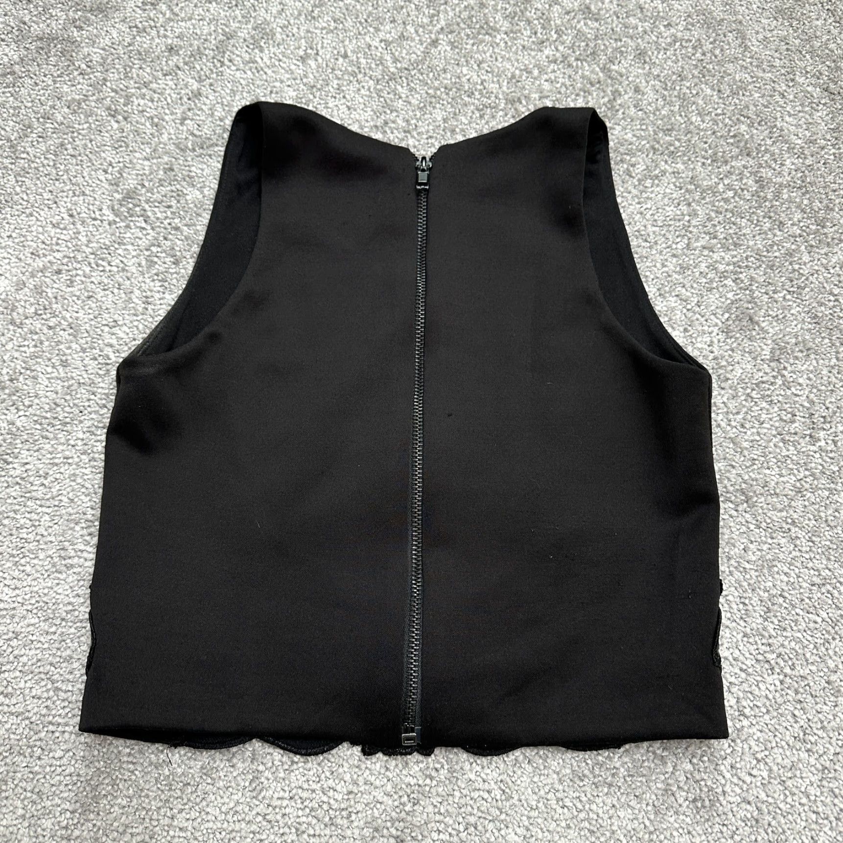 AQUA Aqua By Bloomingdale's Embroidered Cropped Top Womens XS Black Halter Back Zip Size XS / US 0-2 / IT 36-38 - 2 Thumbnail