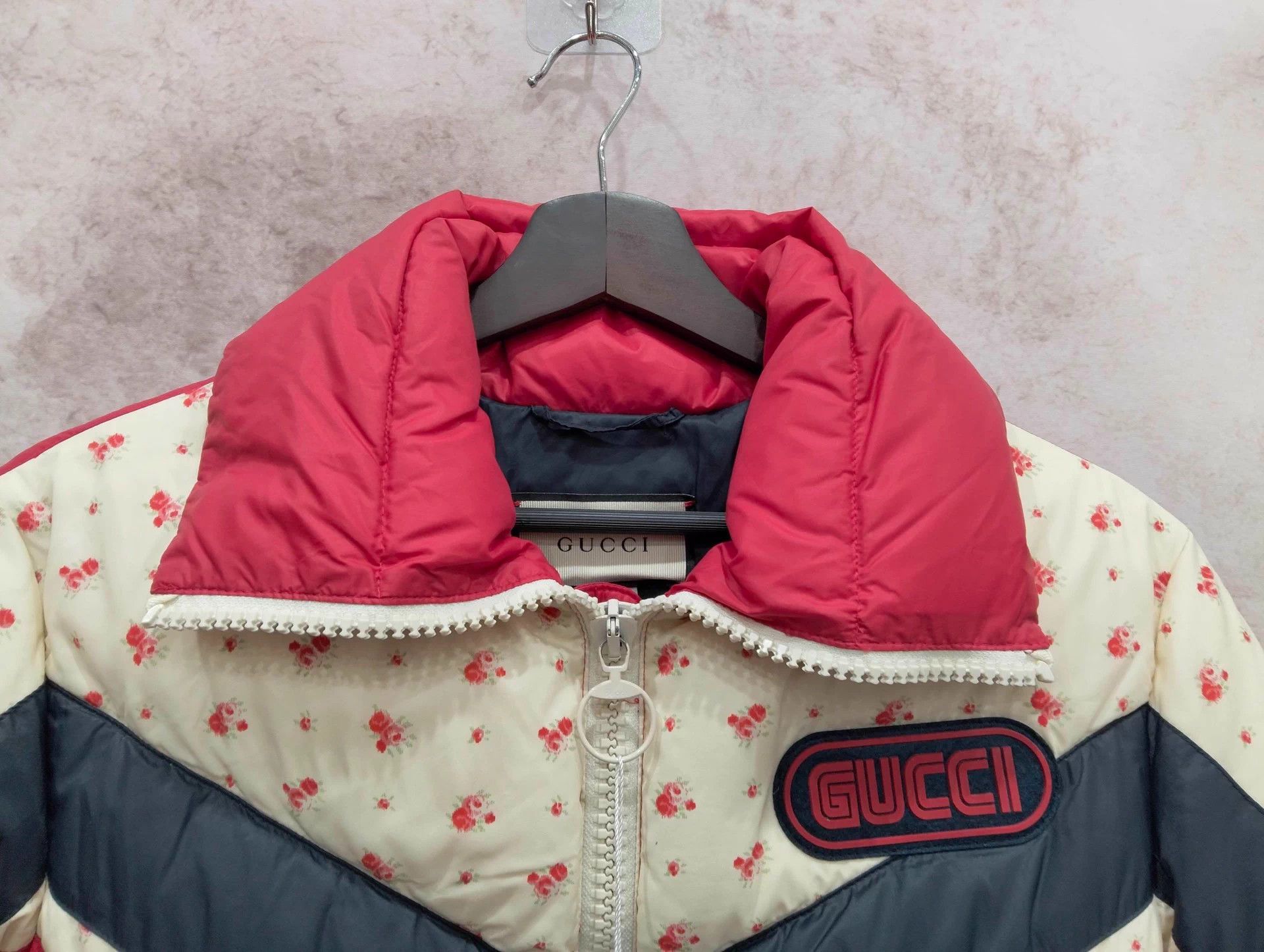 Gucci GUCCI logo zip colorblock down jacket 38 95 new Size S / US 4 / IT 40 - 3 Thumbnail