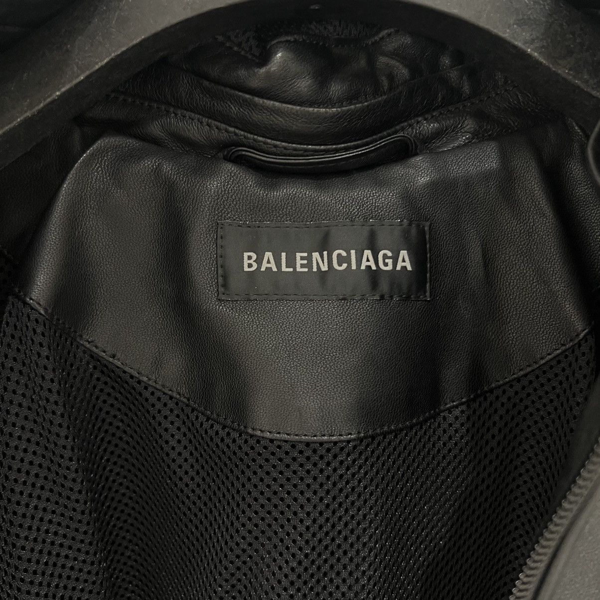 Balenciaga Balenciaga Oversized Leather Jacket Size US M / EU 48-50 / 2 - 5 Thumbnail