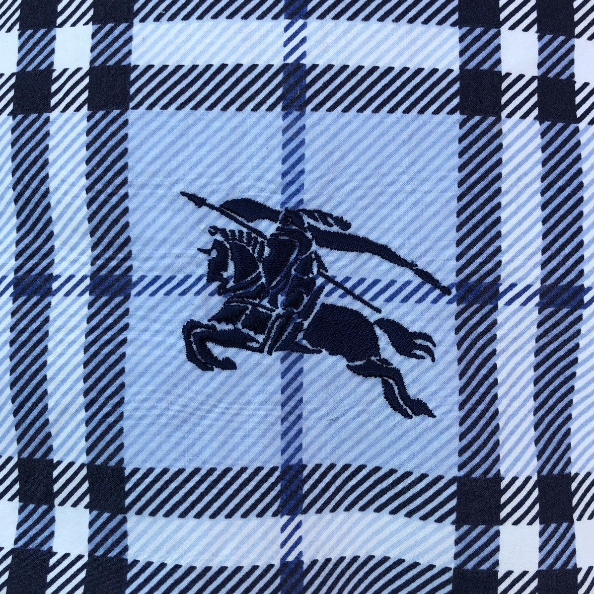 Burberry Burberry Goose Feather Blanket 150cm x 210cm Made In Japan Size ONE SIZE - 13 Thumbnail