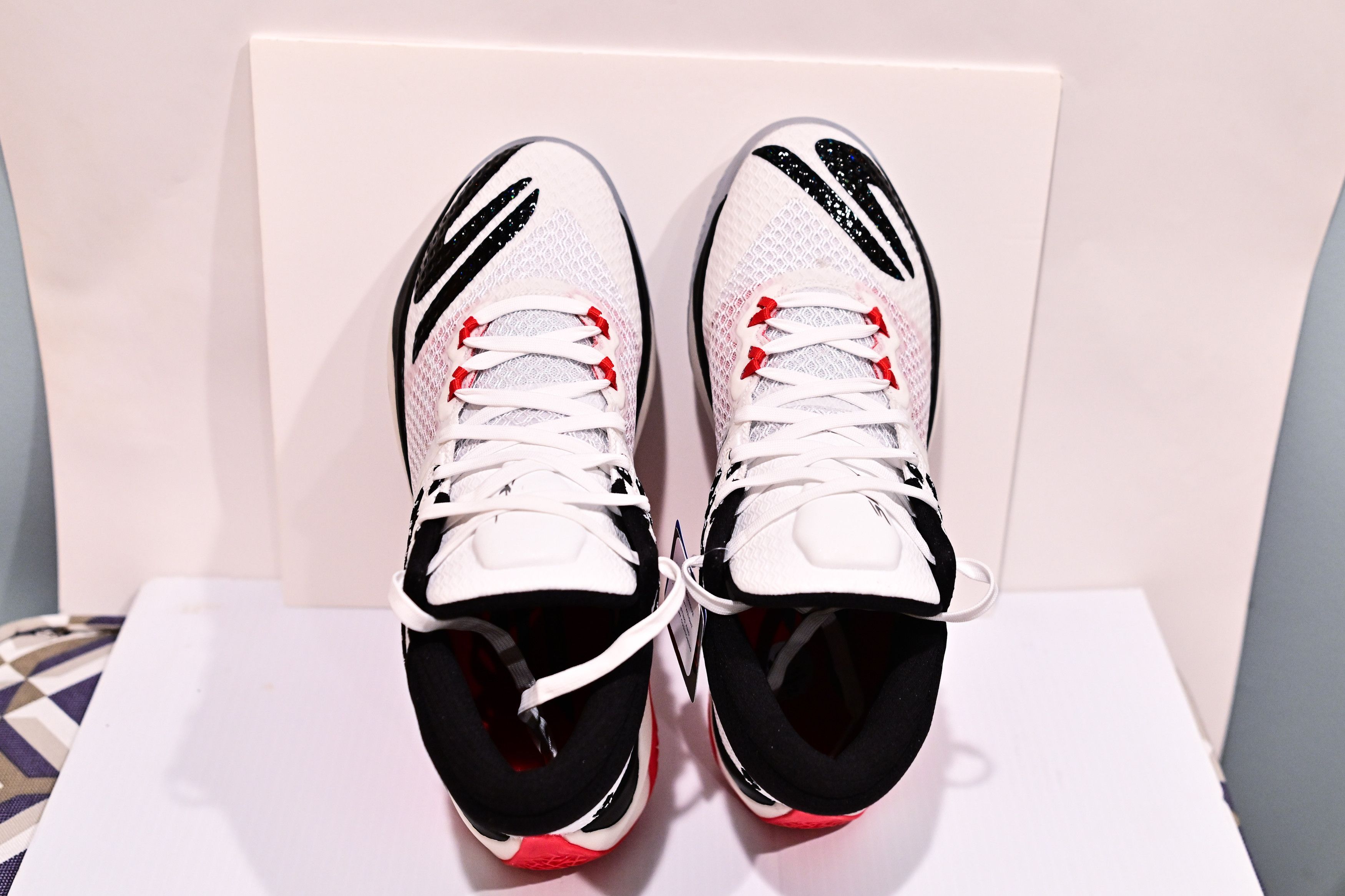 SKECHERS SKX Reign Size US 9.5 / EU 42-43 - 3 Thumbnail