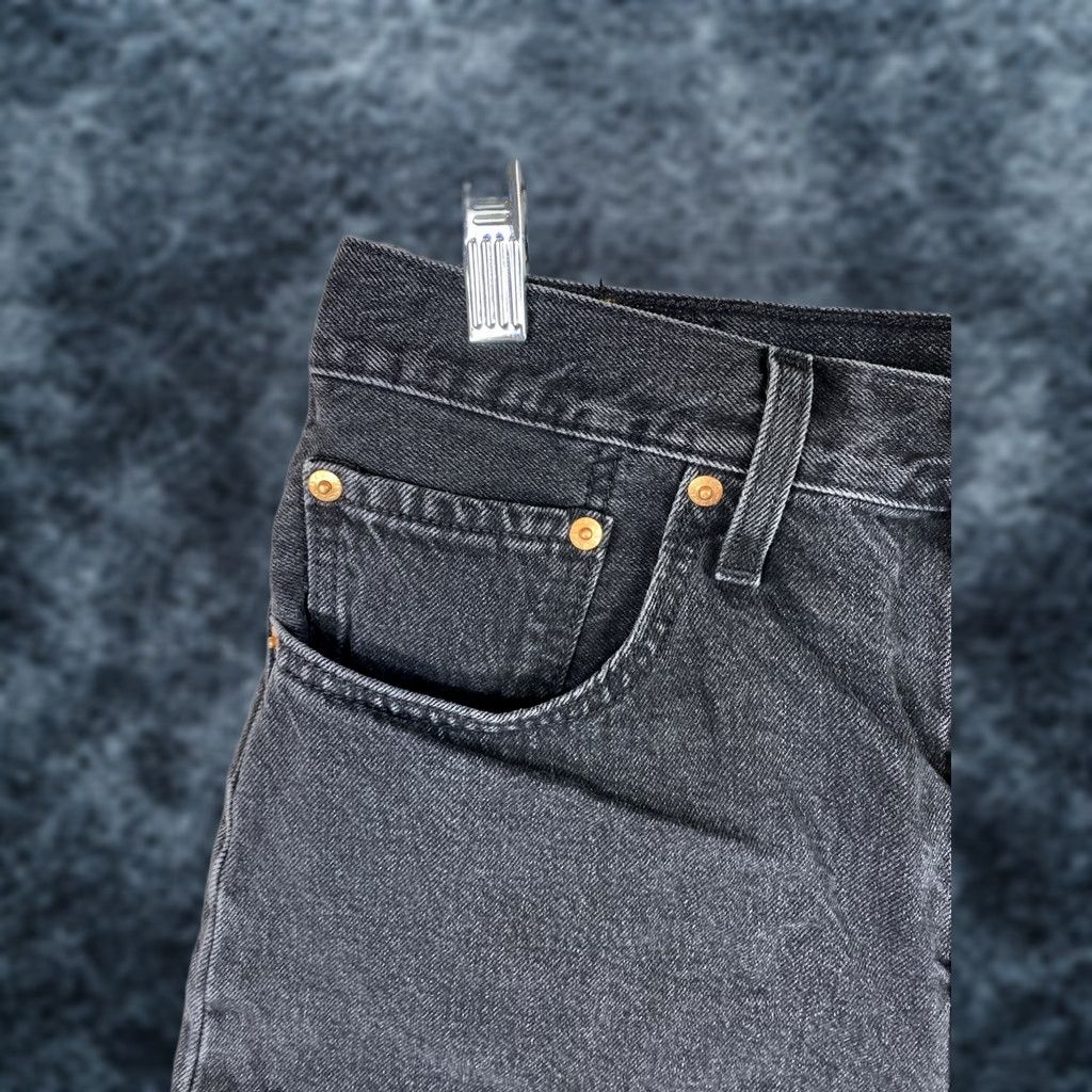 Levi's Levi’s 501 Jean Shorts Womens Sz 30 Black Cut Off Shortie Button Fly Fringe Logo Denim Shorts Slim Fit Reg Regular Womens Size 30" / US 8 / IT 44 - 1 Thumbnail
