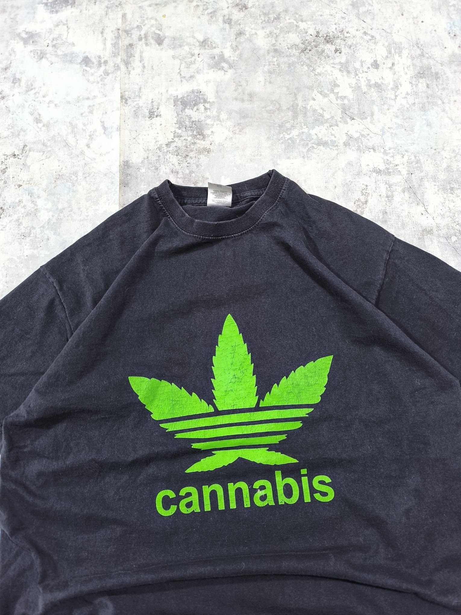 Vintage VINTAGE WEED ADIDAS LOGO TSHIRT RARE Size US M / EU 48-50 / 2 - 2 Thumbnail