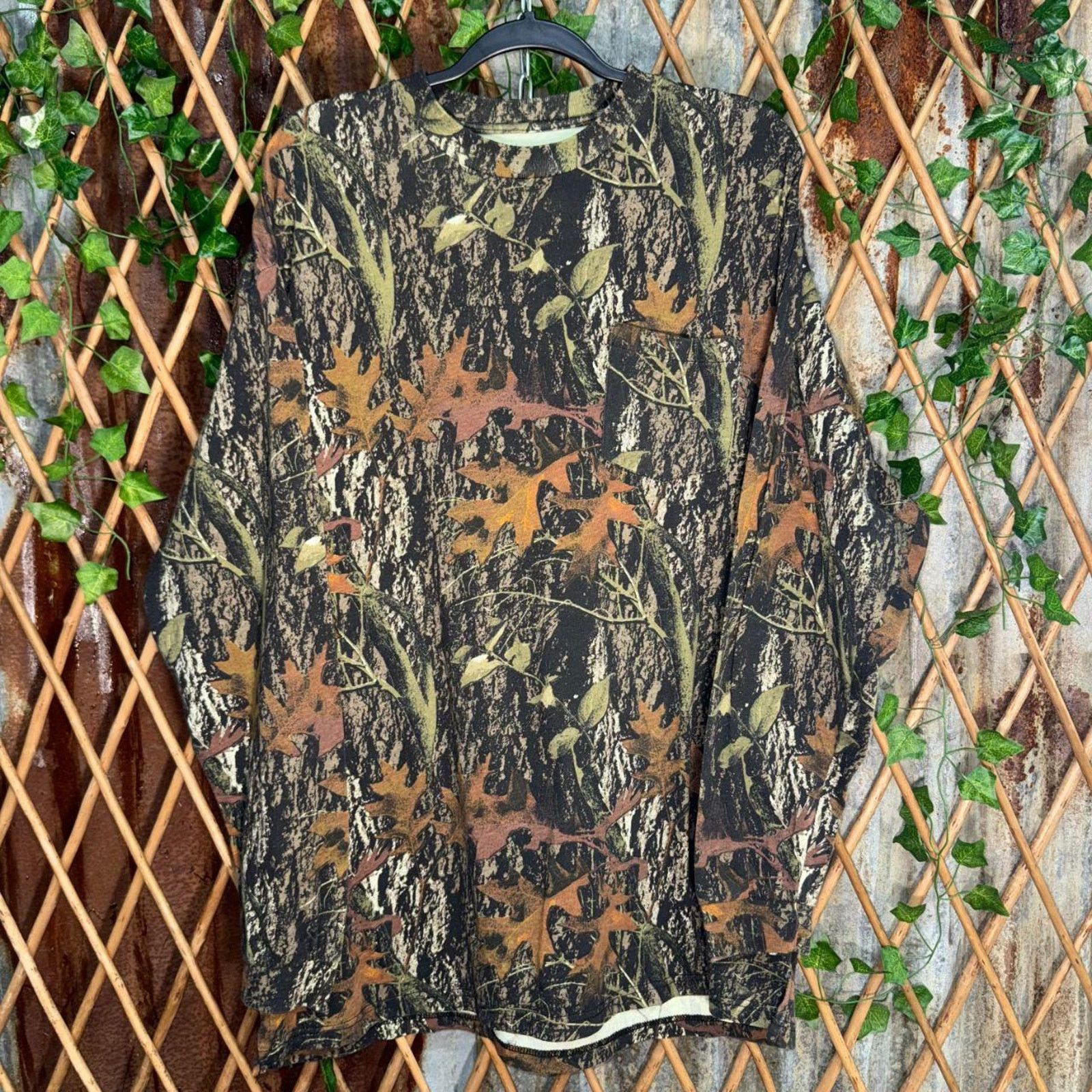 Realtree Vintage y2k real tree aop hunting 2000s long sleeve t-shirt Size US XXL / EU 58 / 5 - 1 Thumbnail