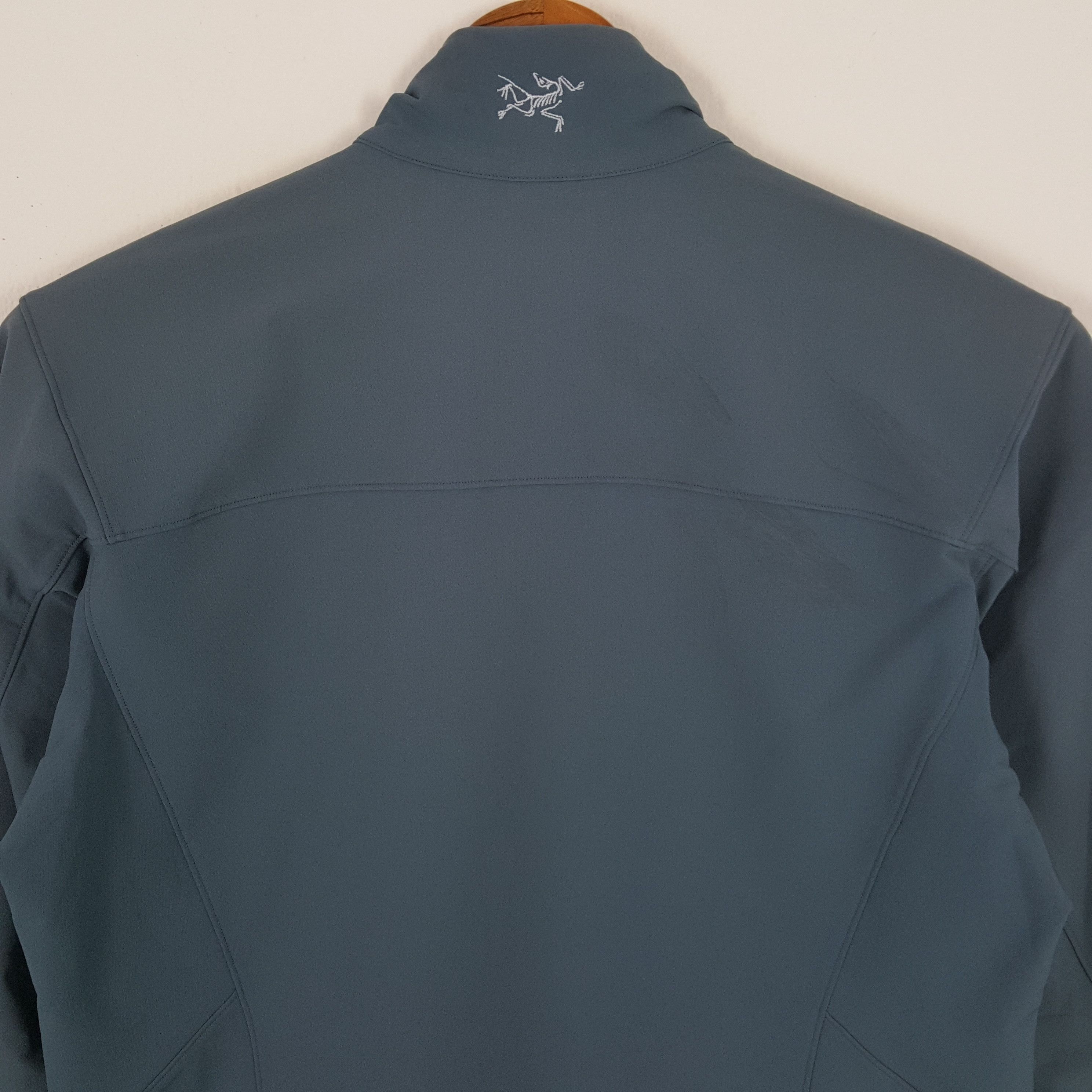 Arc'teryx × If Six Was Nine × Vintage Vintage ARC'TERYX Outdoor Style Brand Jacket Size US L / EU 52-54 / 3 - 4 Thumbnail