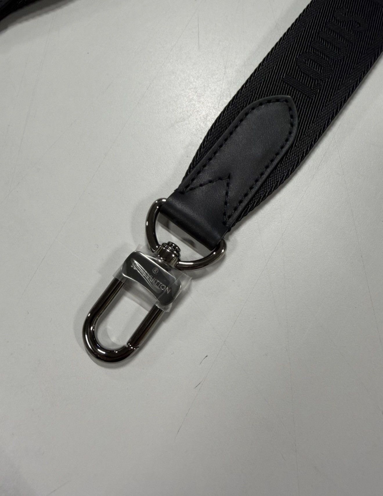 Louis Vuitton Louis Vuitton Shoulder Strap NEW 750$ Size ONE SIZE - 3 Thumbnail