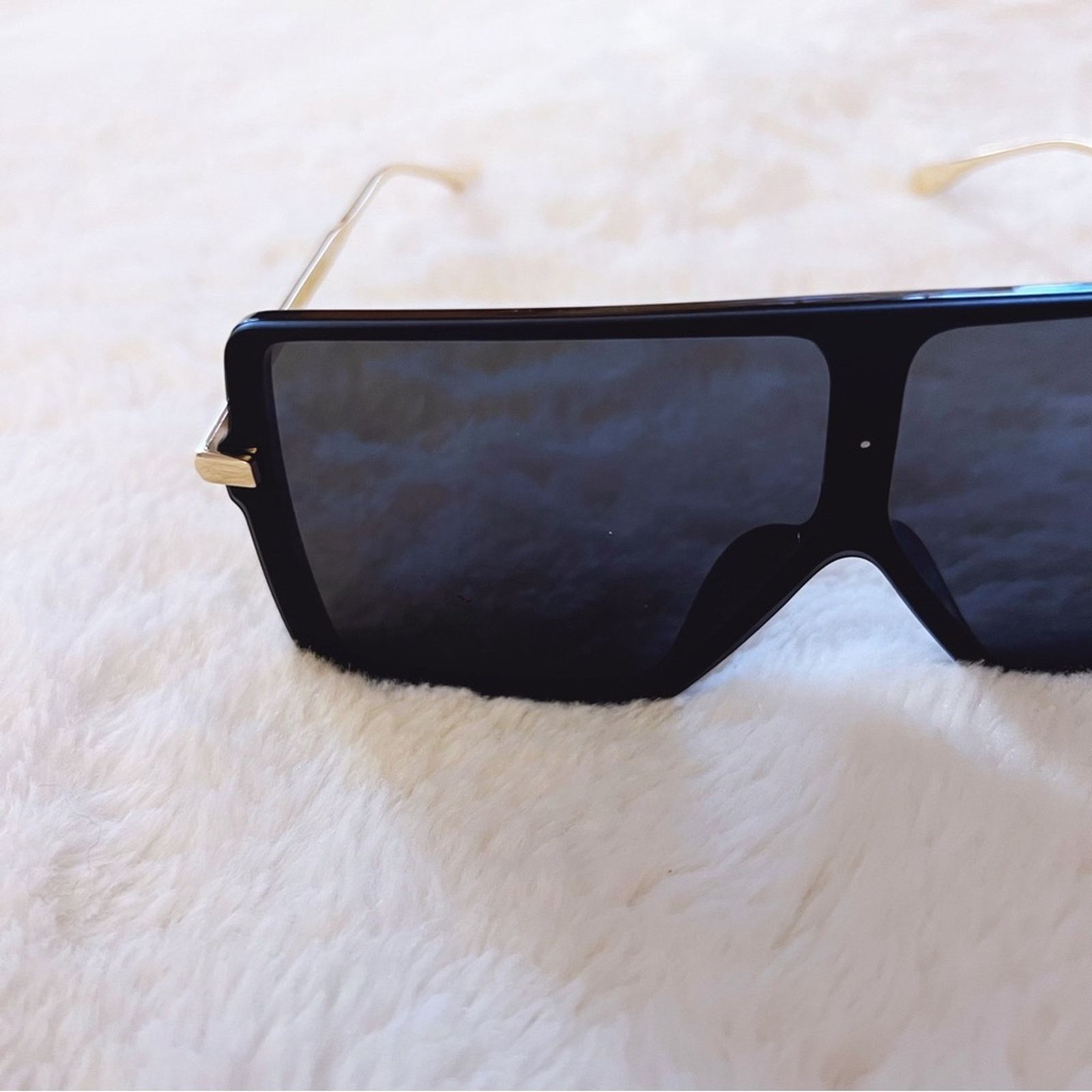Other Ariel Black Rectangle Full Frame Sunglasses Size ONE SIZE - 2 Thumbnail