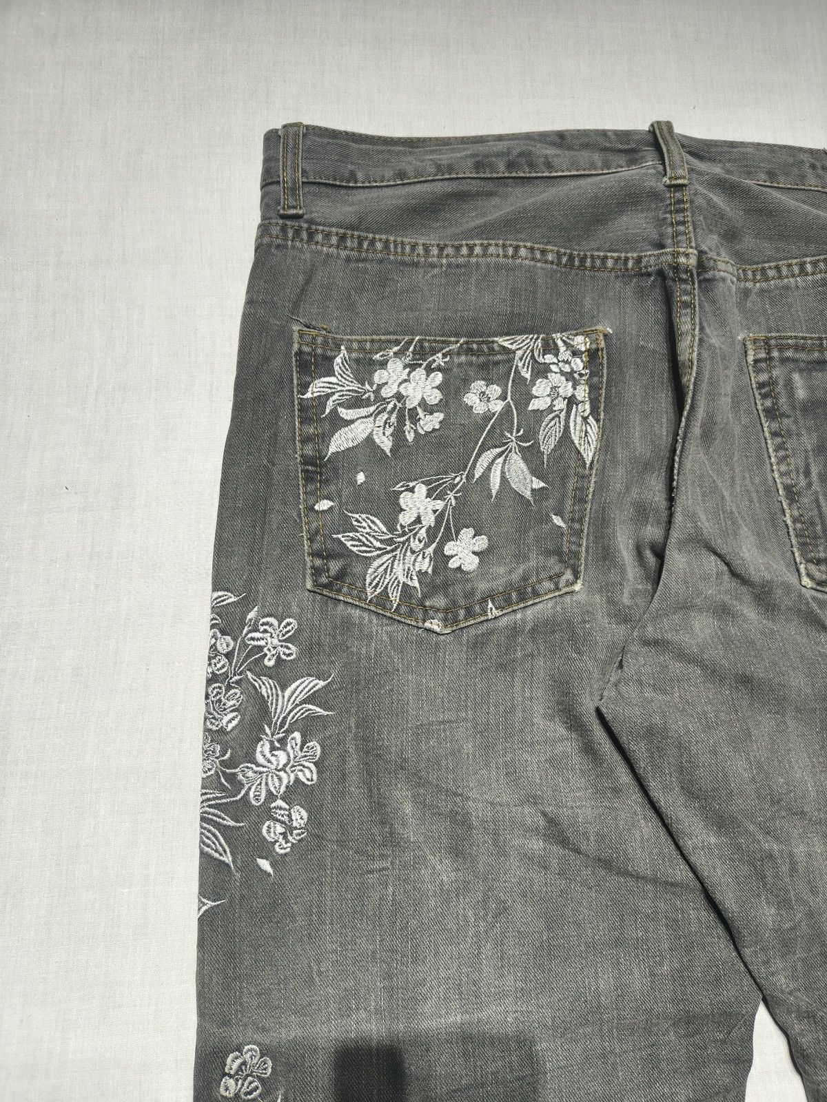 Japanese Brand CRAZY EMBROIDERY ALL OVER LUCKY KOI FISH JEANS 🐟🇯🇵(015) Size US 36 / EU 52 - 8 Thumbnail