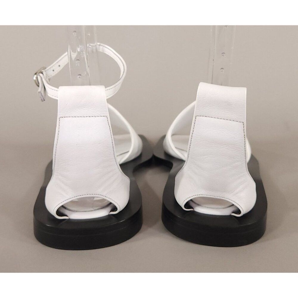 Other Flat Apartment Chain Strap Sandals Size 38 8 Women's White Size US 8 / IT 38 - 7 Thumbnail