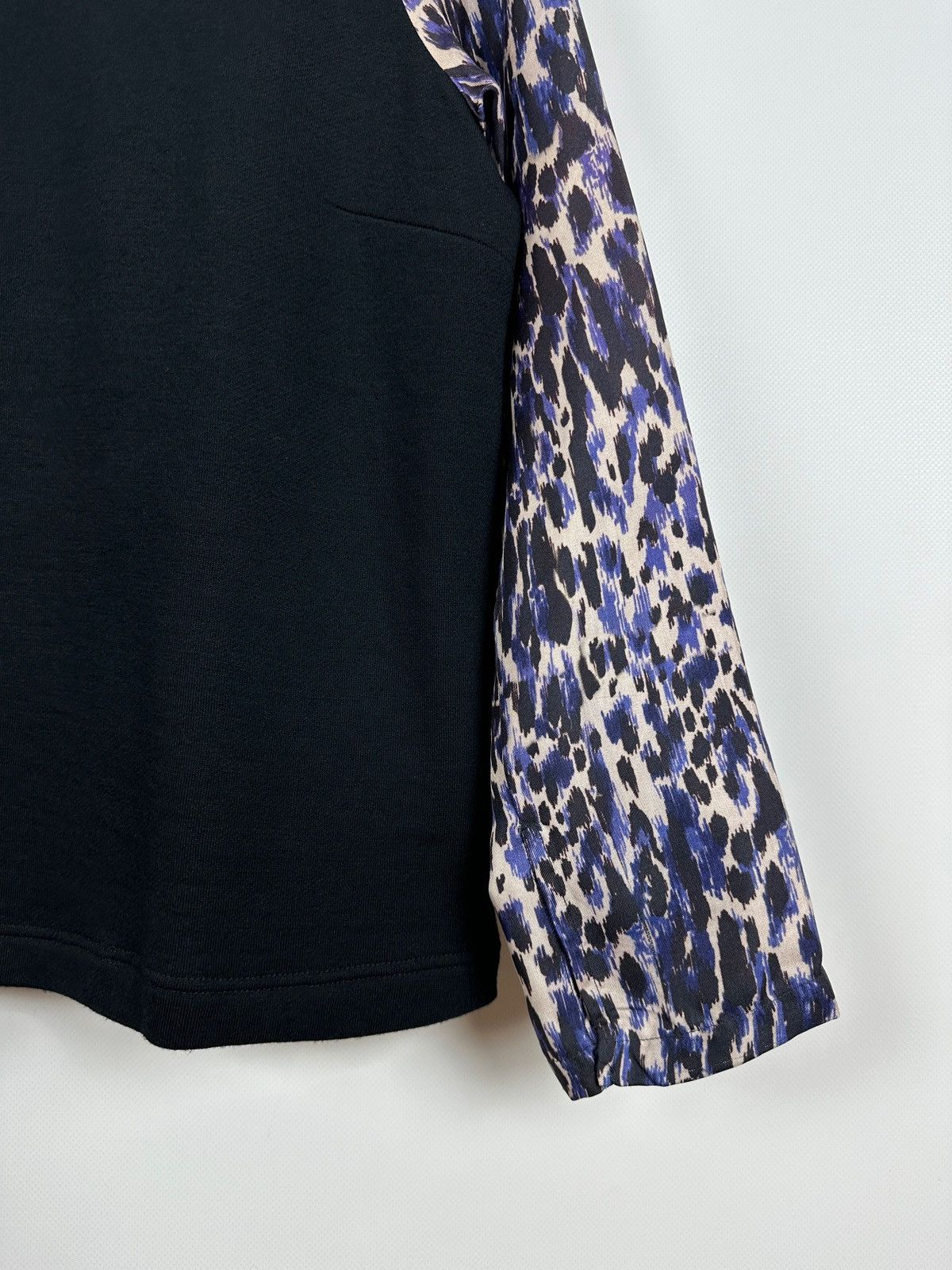 Dries Van Noten Dries Van Noten Black Wool / Leopard Silk Sleeve Sweater Size M / US 6-8 / IT 42-44 - 9 Thumbnail