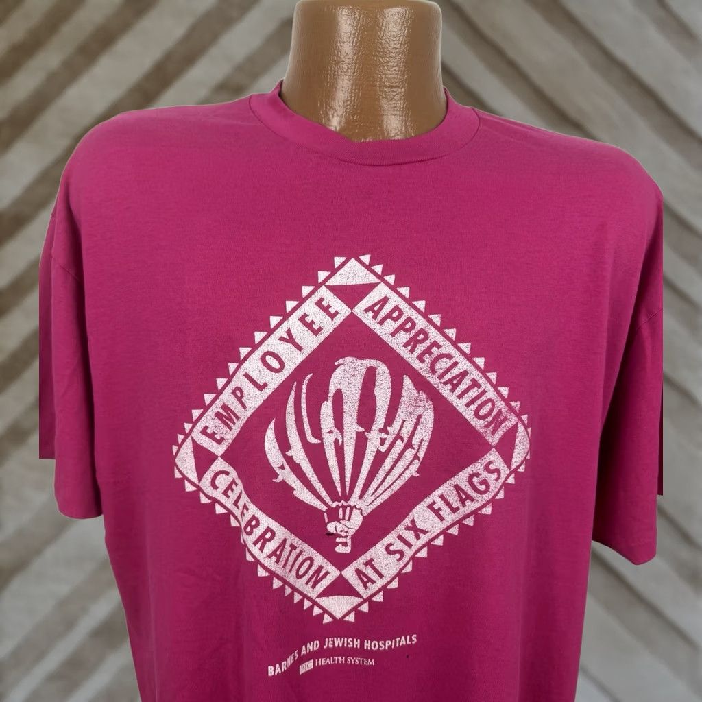 Hanes VINTAGE Hanes T-Shirt Mens XL Pink 90s Retro Graphic Print Shirt Short Sleeve Crew Neck Size US XL / EU 56 / 4 - 1 Thumbnail