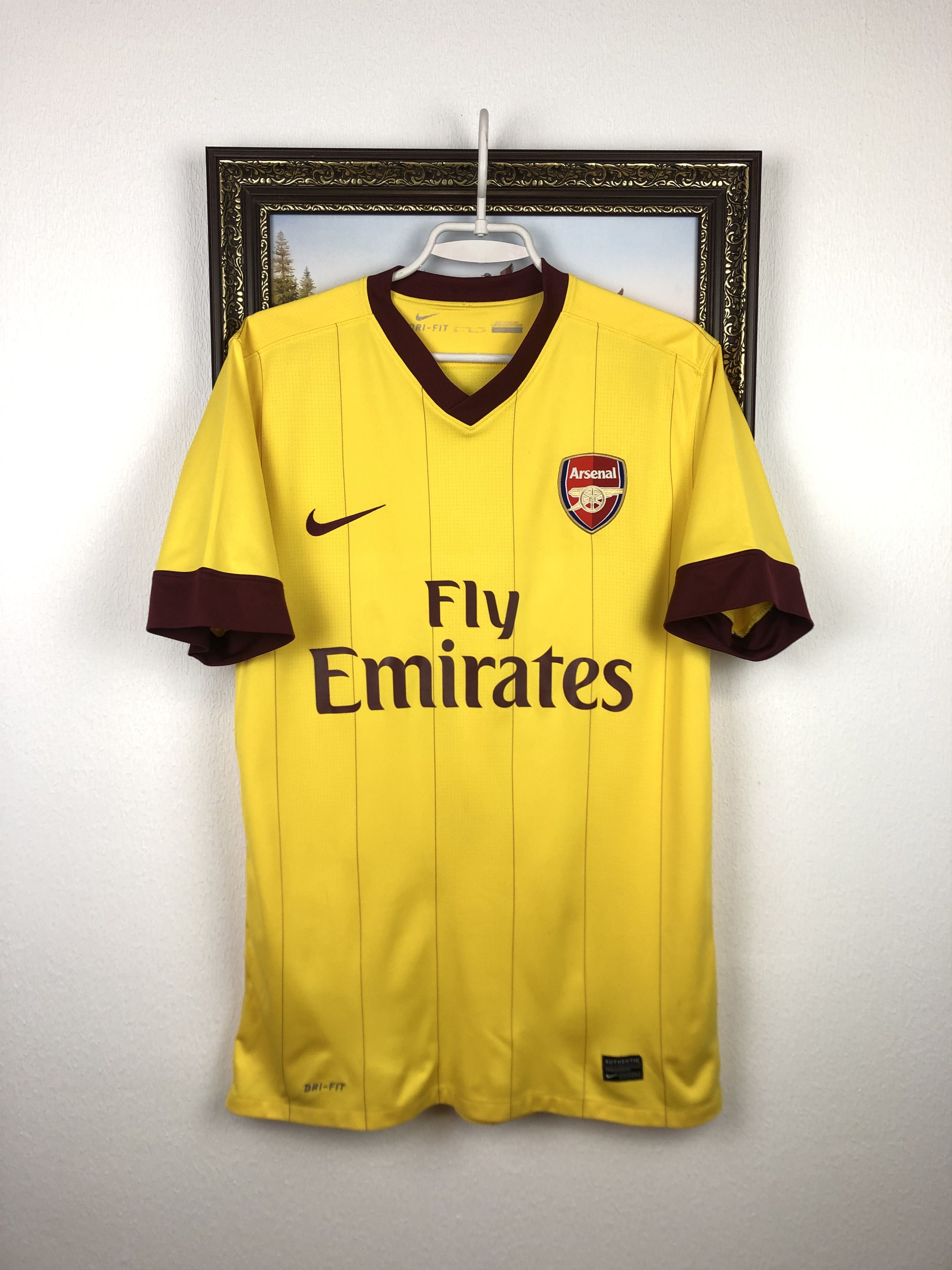 Nike Arsenal football shirt 2010 Soccer Song Nike Jersey Tee Hype Size US M / EU 48-50 / 2 - 4 Thumbnail