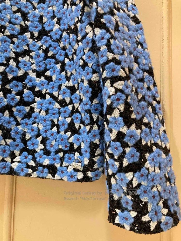 Chanel Chanel Blue and black floral sequin embroidery coat Size M / US 6-8 / IT 42-44 - 4 Thumbnail