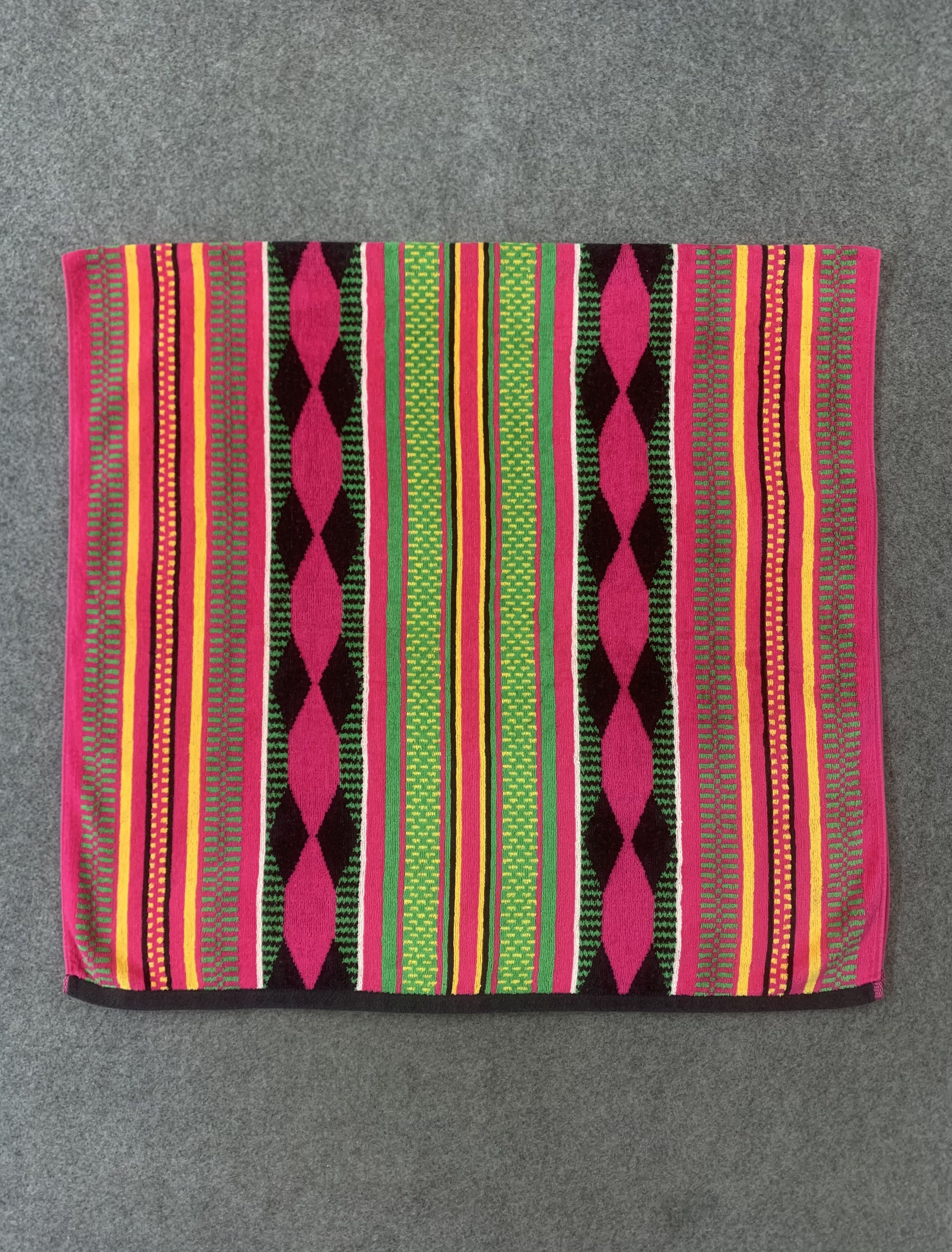 Yves Saint Laurent Yves Saint Laurent Towel Body Wrap BL9258 Size ONE SIZE - 3 Thumbnail