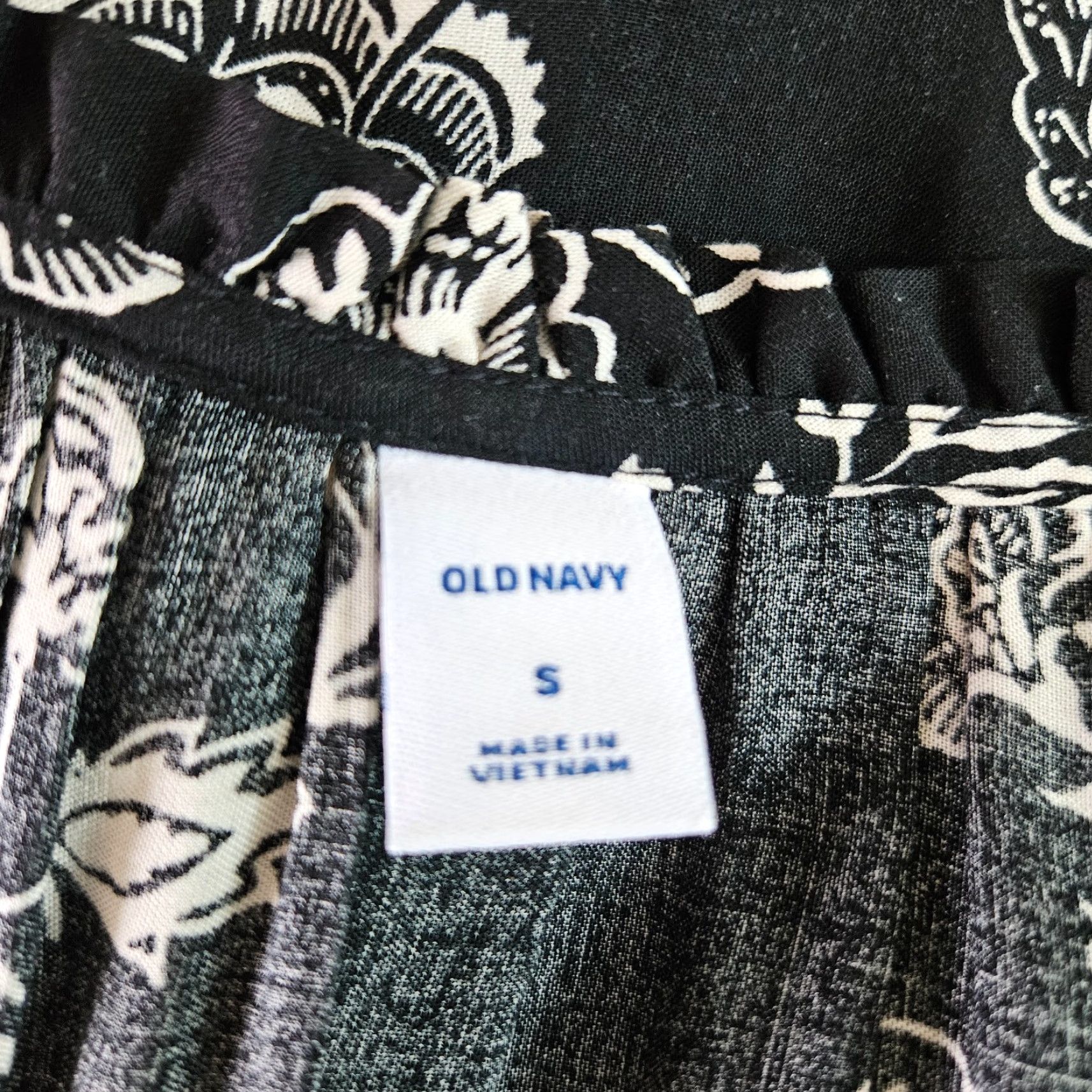 Old Navy Old Navy Womens Dress S Black White Floral Rayon V-Neck Midi A-Line Casual Long Sleeve Pullover Size S / US 4 / IT 40 - 5 Thumbnail