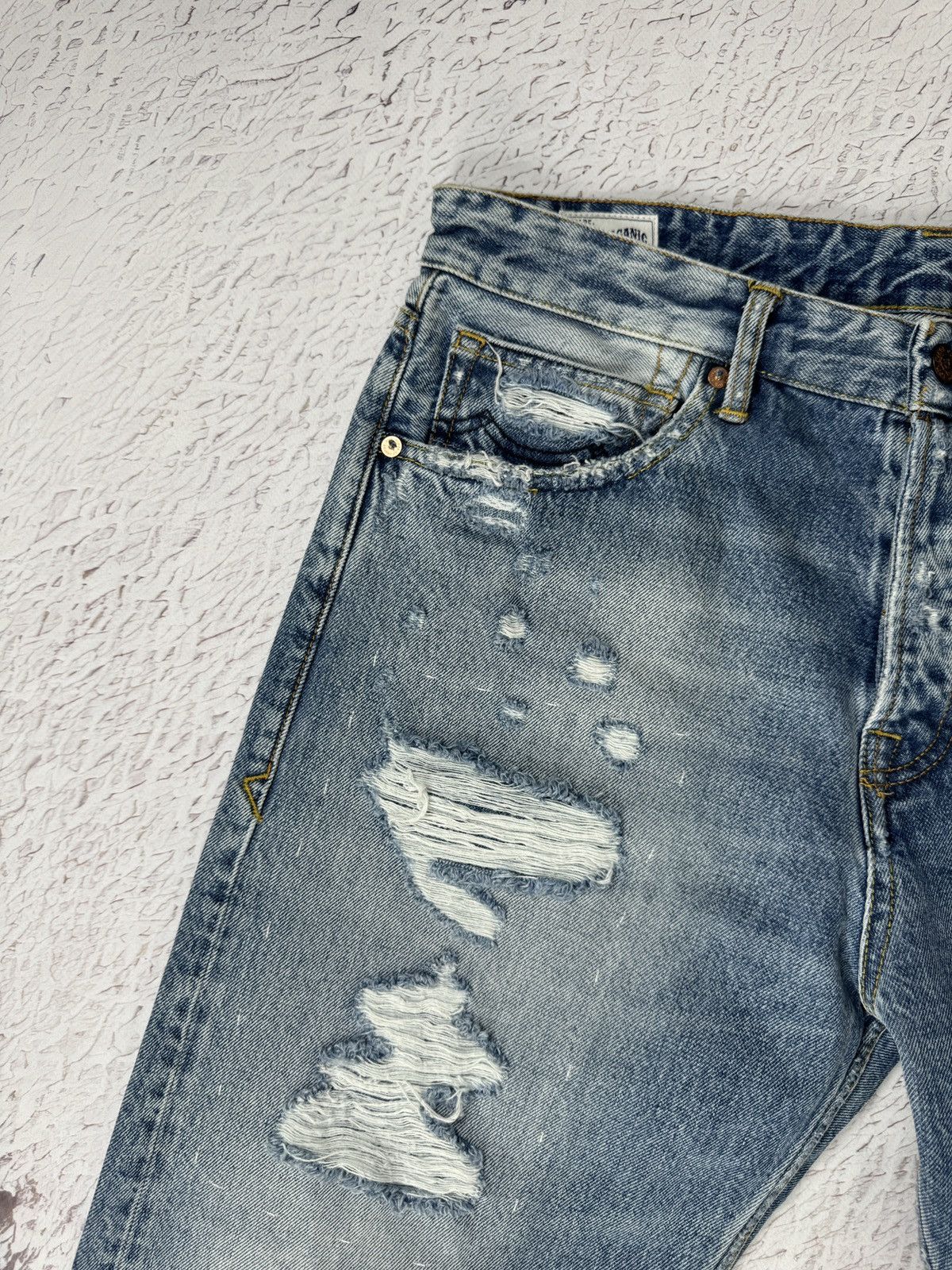 Kings Of Indigo Kings of Indigo KOI Light vintage destroyed high rise jeans Size US 34 / EU 50 - 19 Thumbnail