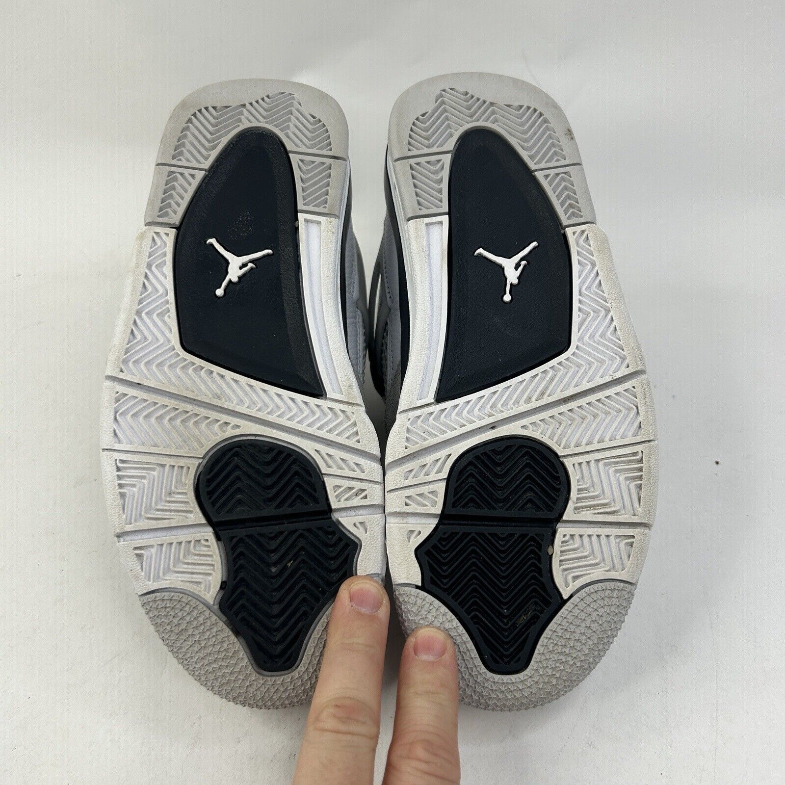 Nike Nike Air Jordan 4 Retro GS "Military Black" 2024 Size US 7 / IT 37 - 7 Thumbnail