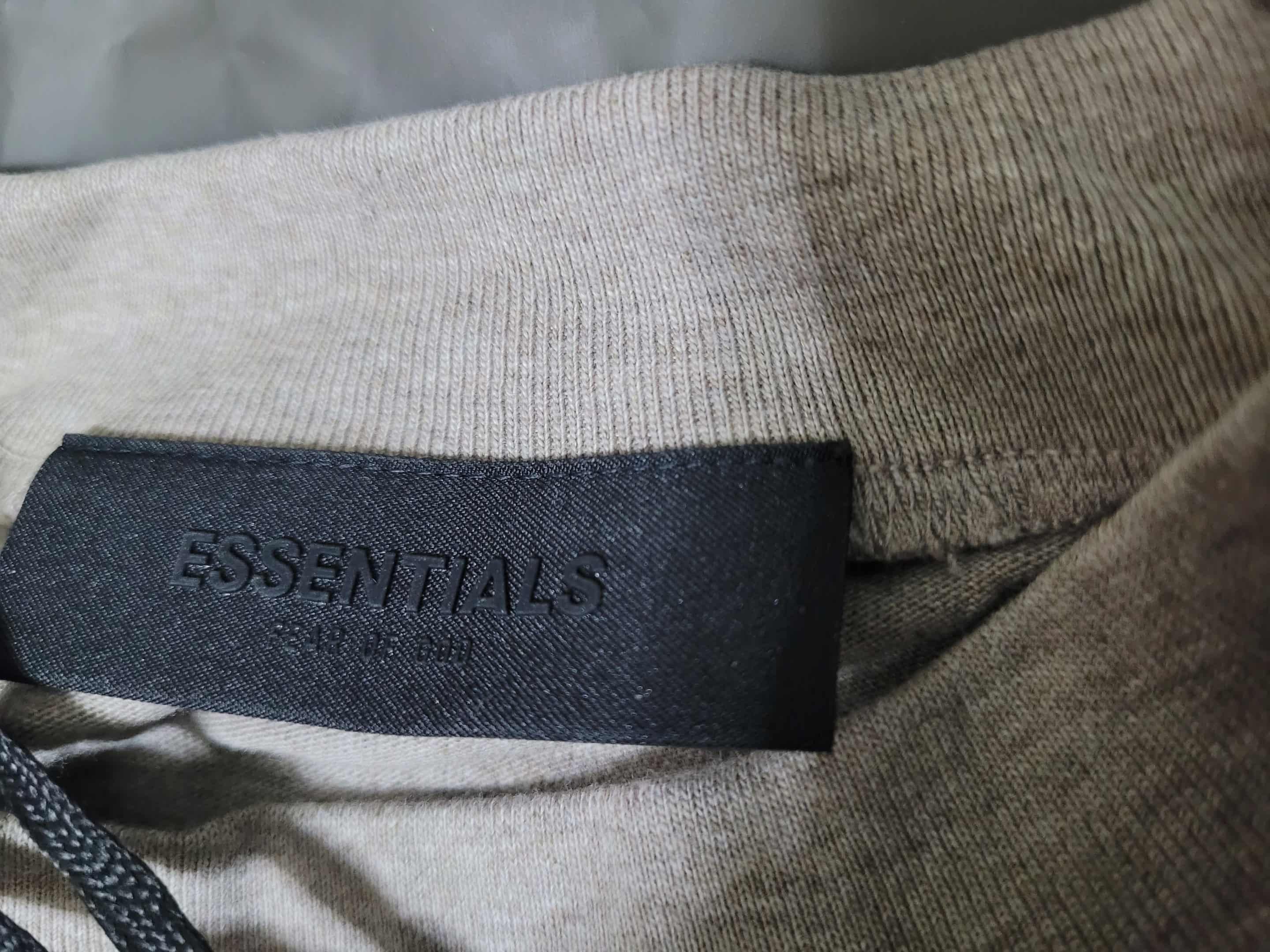 Fear of God sz M FOG Essentials small logo Core Heather Tee(FW 23) Size US M / EU 48-50 / 2 - 6 Thumbnail