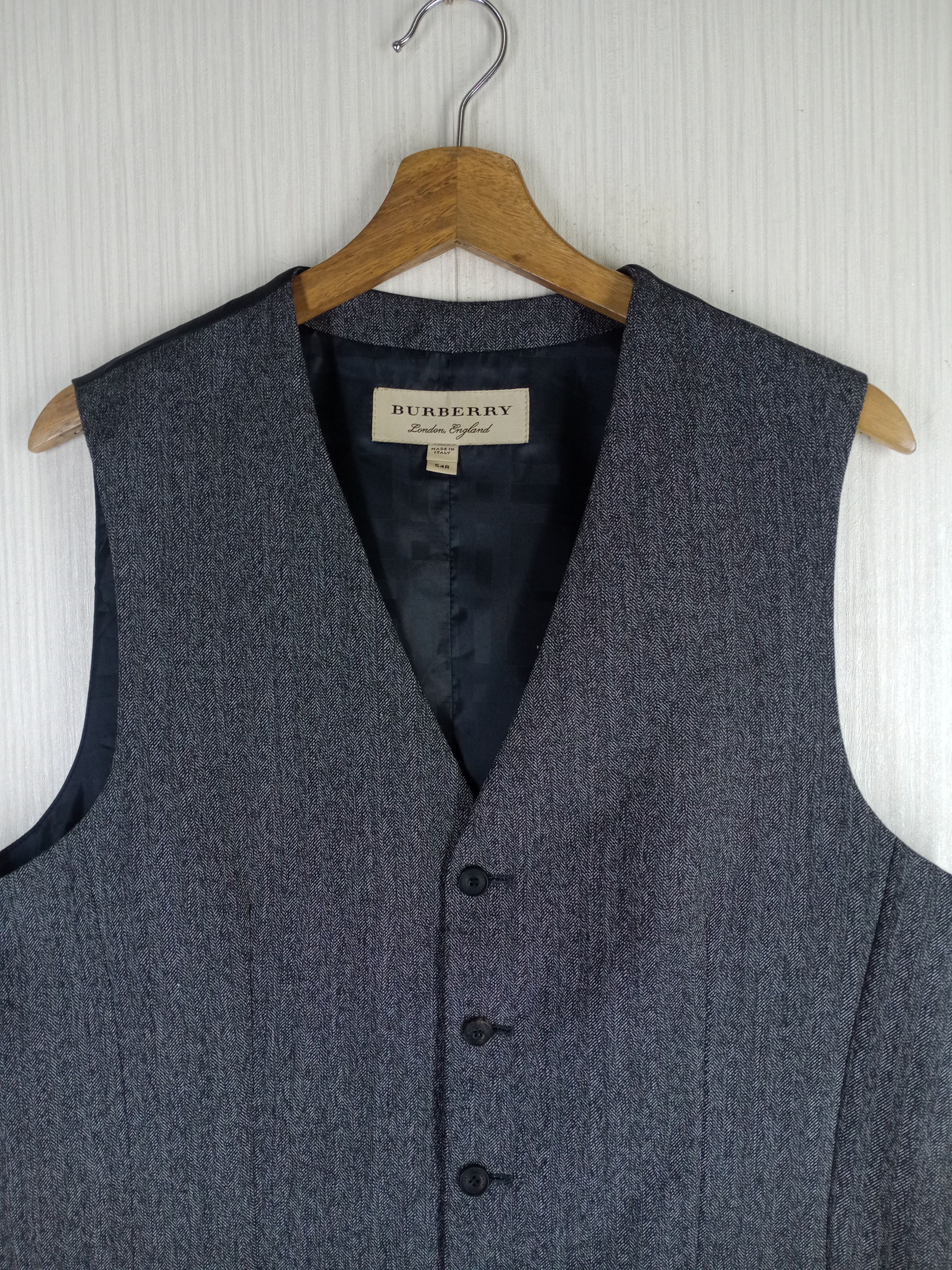 Burberry Rare Burberry London England Suit Vest Made in Italy Size US M / EU 48-50 / 2 - 2 Thumbnail