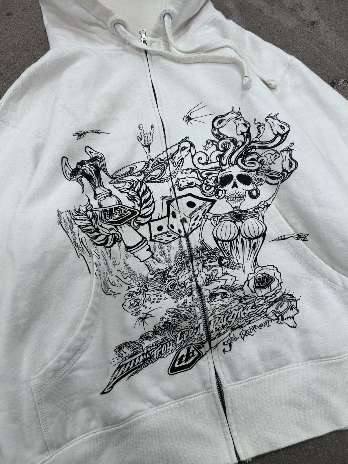 Affliction Y2K Cybergrunge hoodie size large Size US L / EU 52-54 / 3 - 3 Thumbnail
