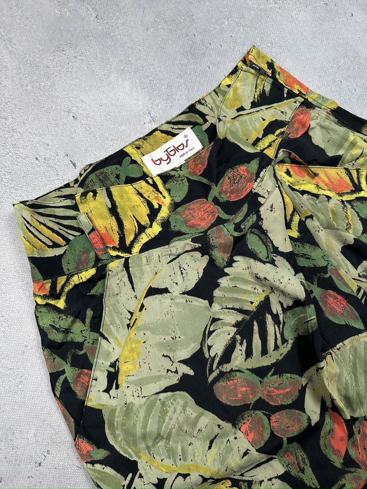 Byblos Byblos Italian Tropical Floral Wide Leg Culottes Archive 90s Size 30" / US 8 / IT 44 - 9 Thumbnail