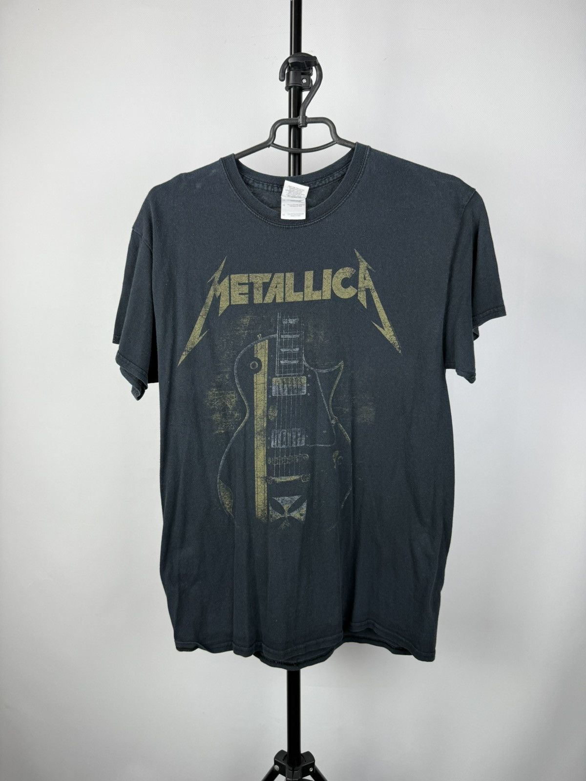 Band Tees × Metallica 00s VNTG Metallica Guitar Tour Band Album Tee Shirt Mens Size US M / EU 48-50 / 2 - 1 Thumbnail