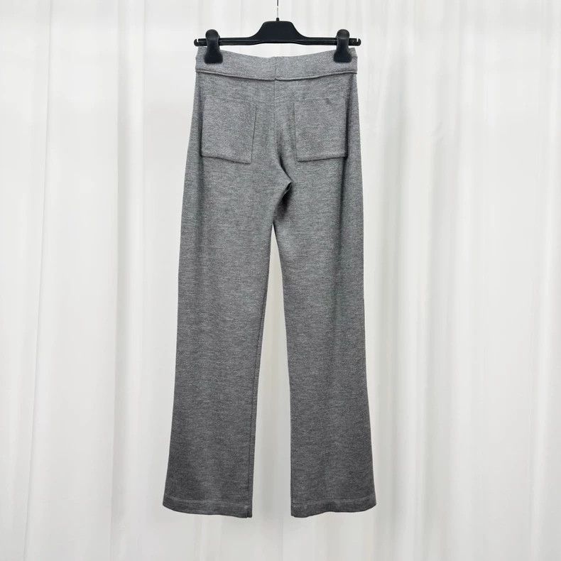 Louis Vuitton Louis Vuitton size xs Grey embroidered Logo cashmere knit p Size 24" / US 00 / IT 34 - 2 Thumbnail