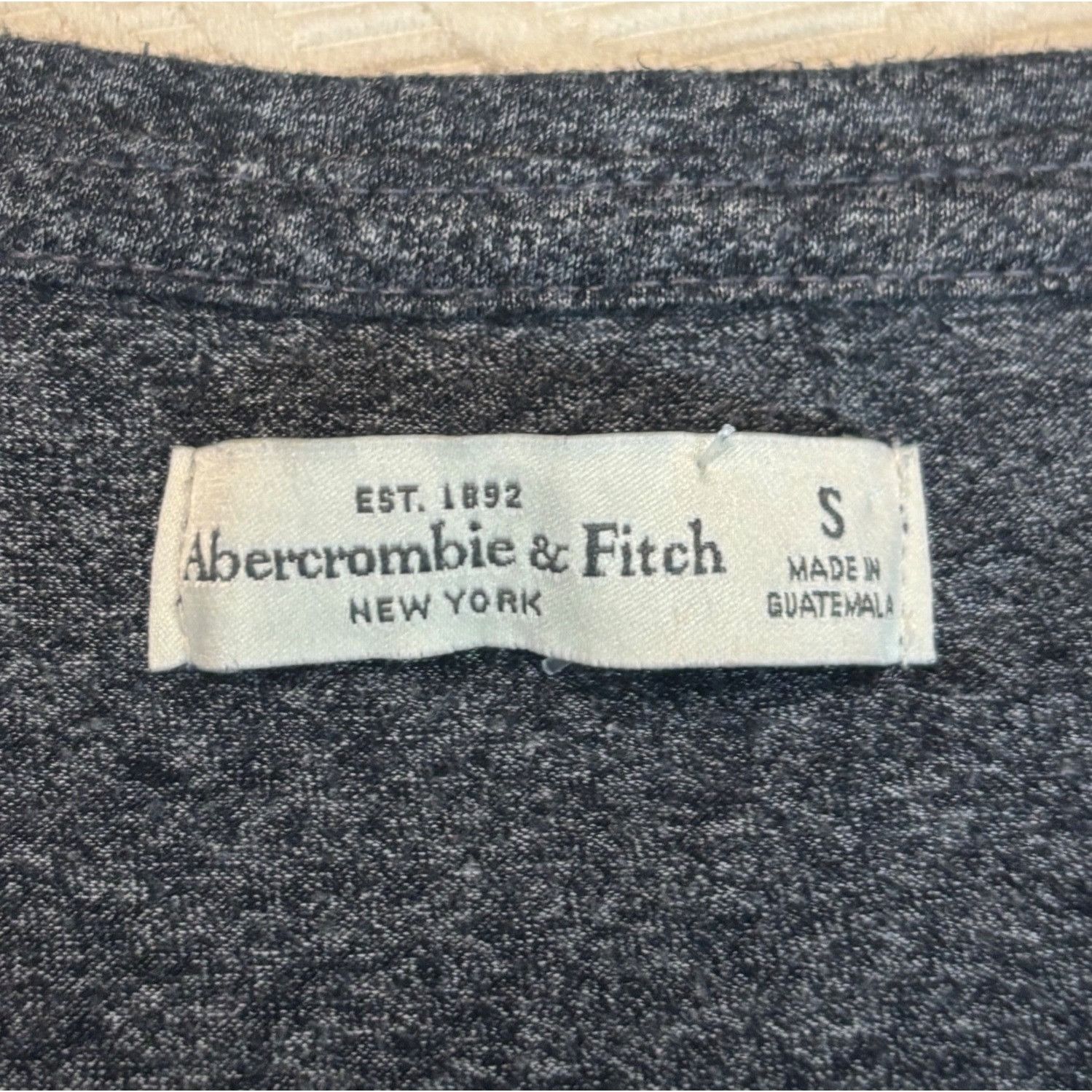 Abercrombie & Fitch Abercrombie & Fitch Womens Cropped T-Shirt With Pocket, Heat Size S / US 4 / IT 40 - 10 Thumbnail