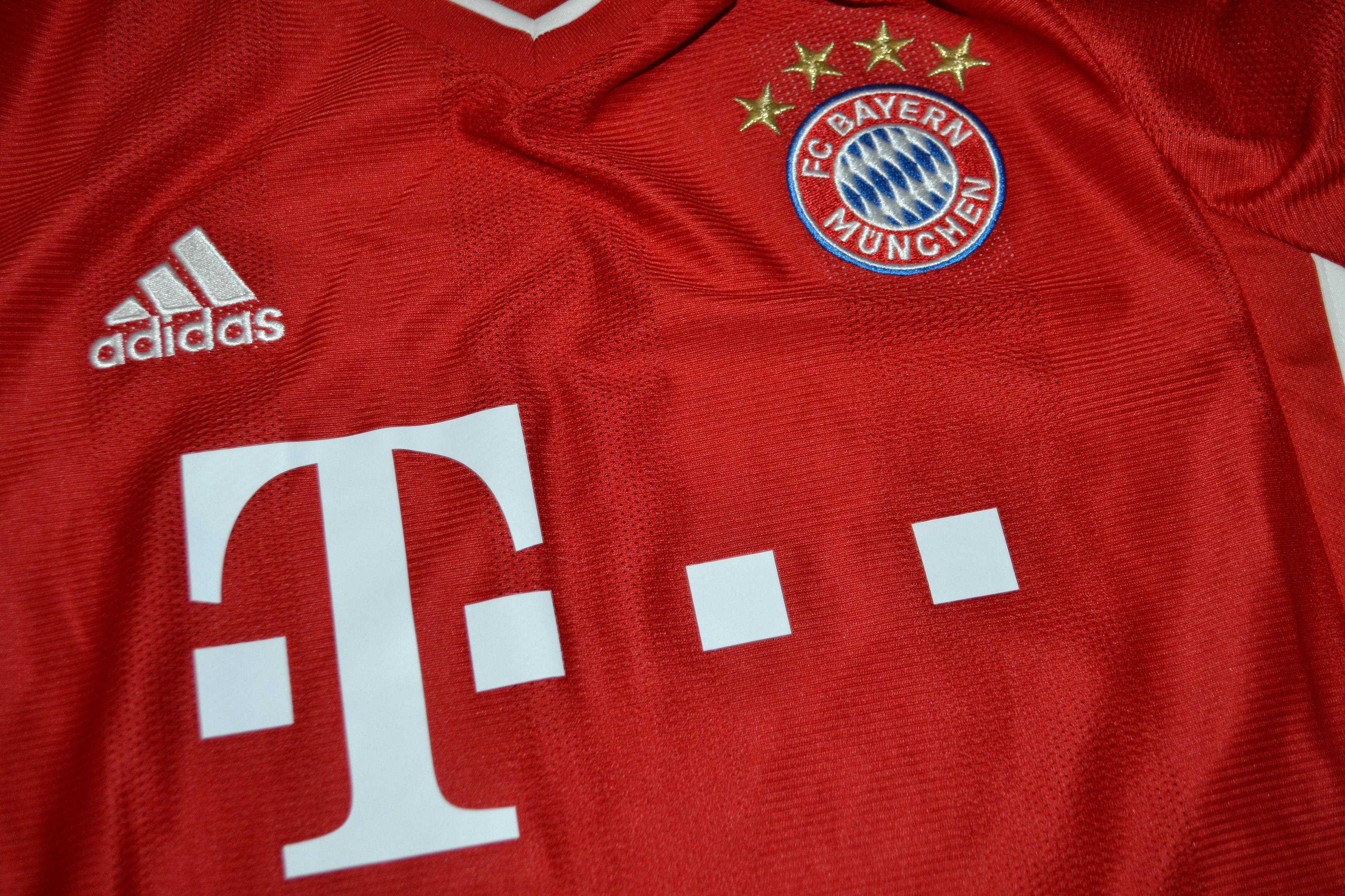 Adidas Bayern Munich Home Kit Shirt 2020 2021 Soccer Jersey Size US S / EU 44-46 / 1 - 5 Thumbnail