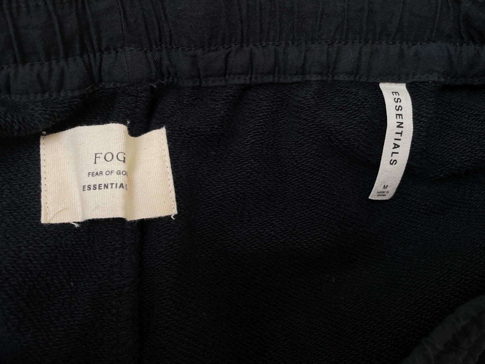 Fear of God Fear of God Fog Essentials Black Shorts Size US 32 / EU 48 - 3 Thumbnail