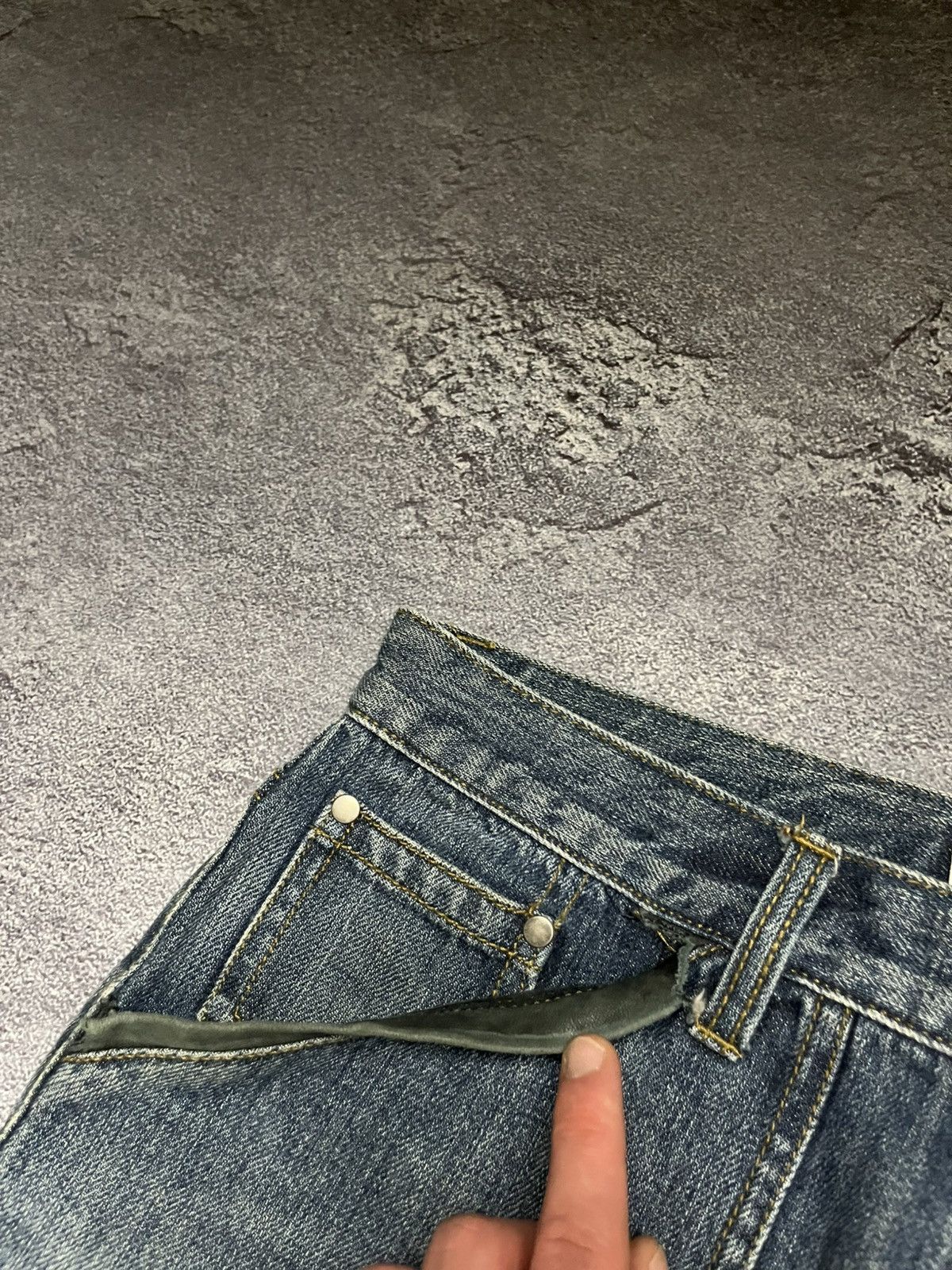Armani Exchange Armani Exchange Panelled Patch Work Wear Jeans Size US 31 - 6 Thumbnail