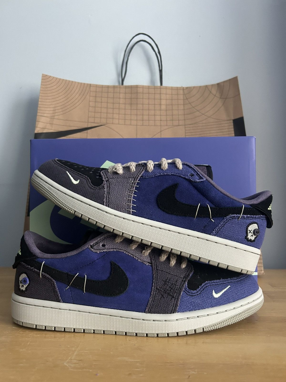 Jordan Brand Jordan 1 Voodoo Size US 9.5 / EU 42-43 - 1 Thumbnail