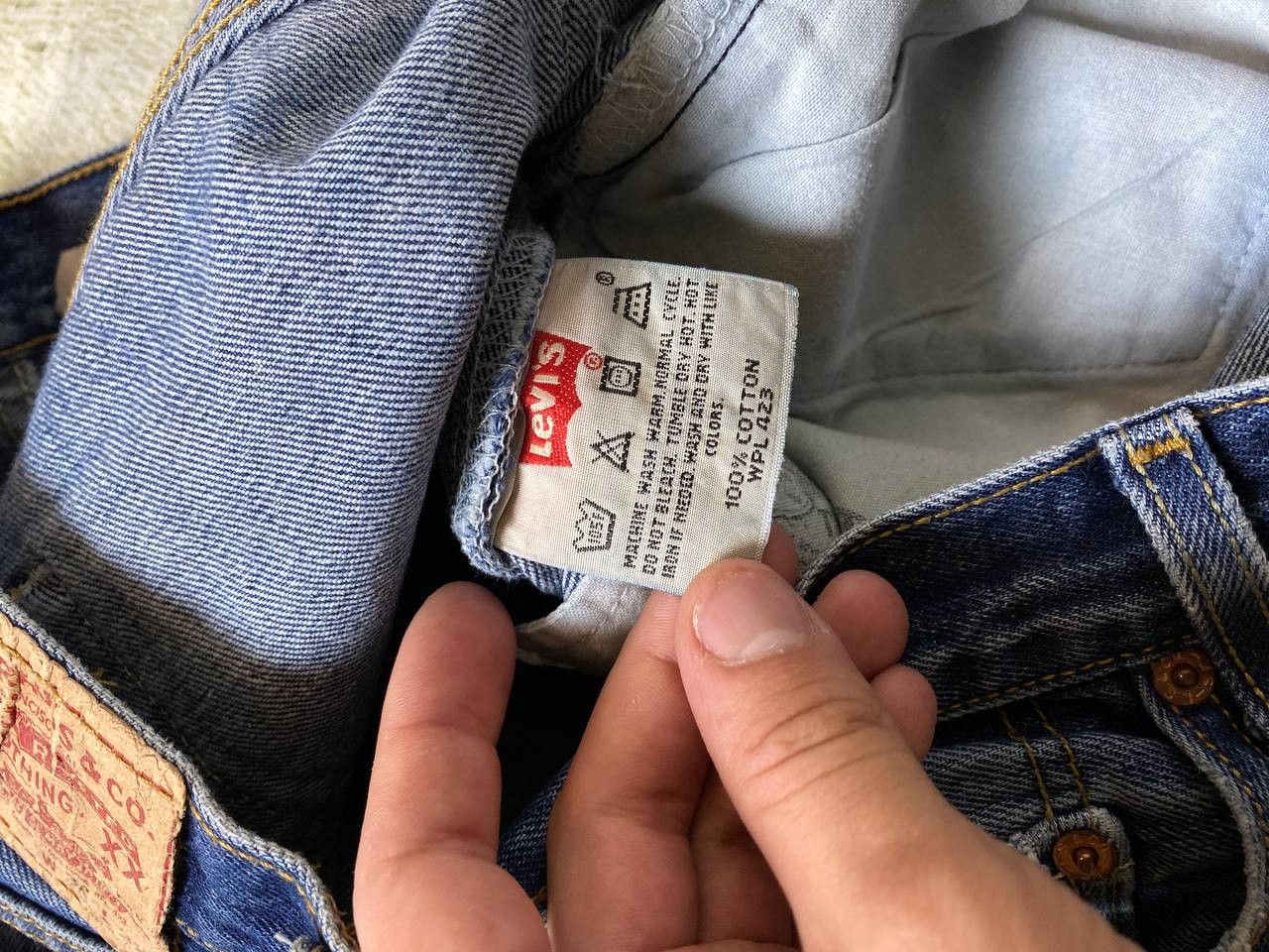 Levi's × Vintage Vintage Levi's 501 Distressed Light Wash Jeans Size US 36 / EU 52 - 3 Thumbnail