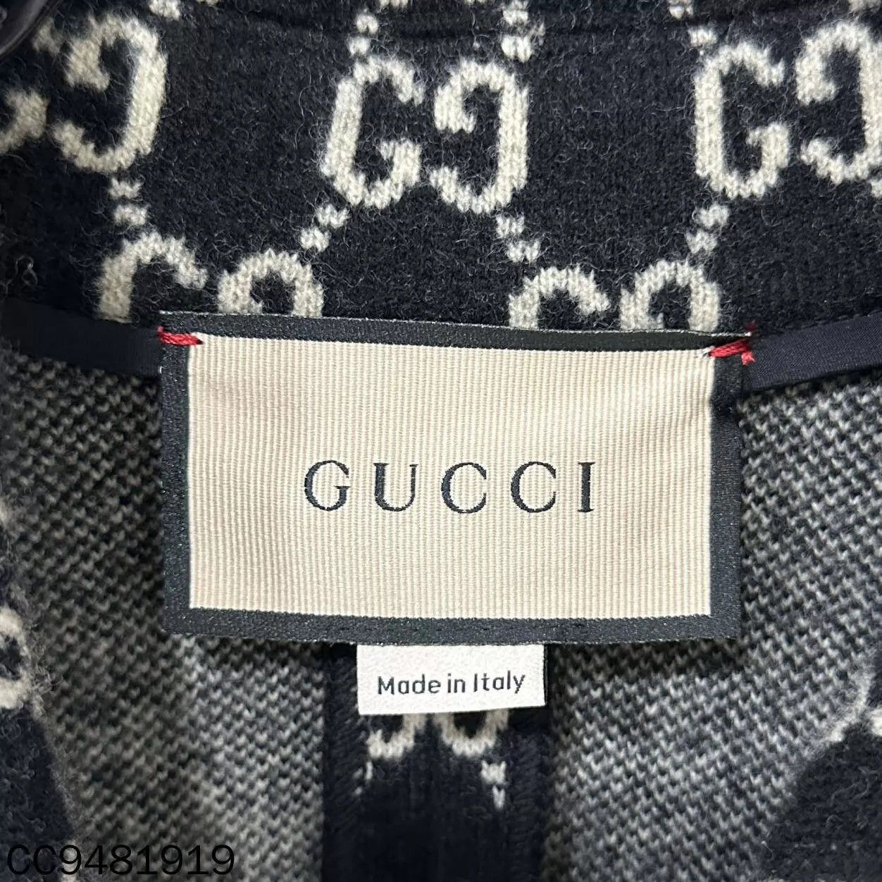 Gucci Gucci GG Monogram Cloak Coats XS 160 Size XS / US 0-2 / IT 36-38 - 6 Thumbnail