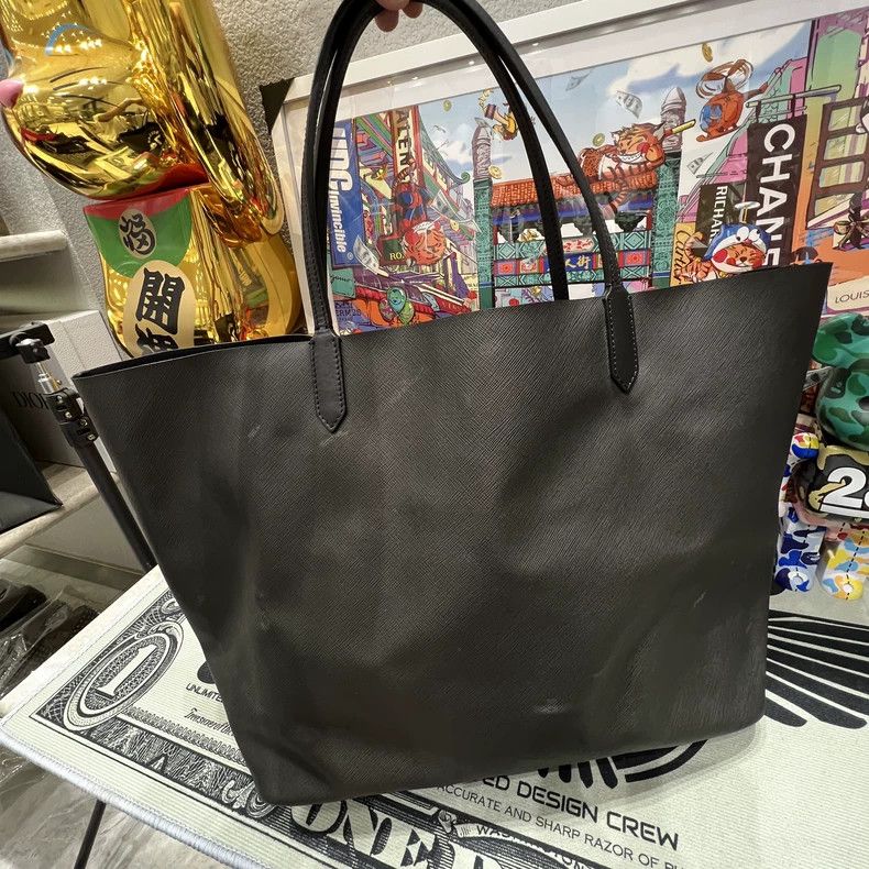 Givenchy Givenchy FAVELAS 74 Letters TOTE Shopping Bag Size ONE SIZE - 2 Thumbnail