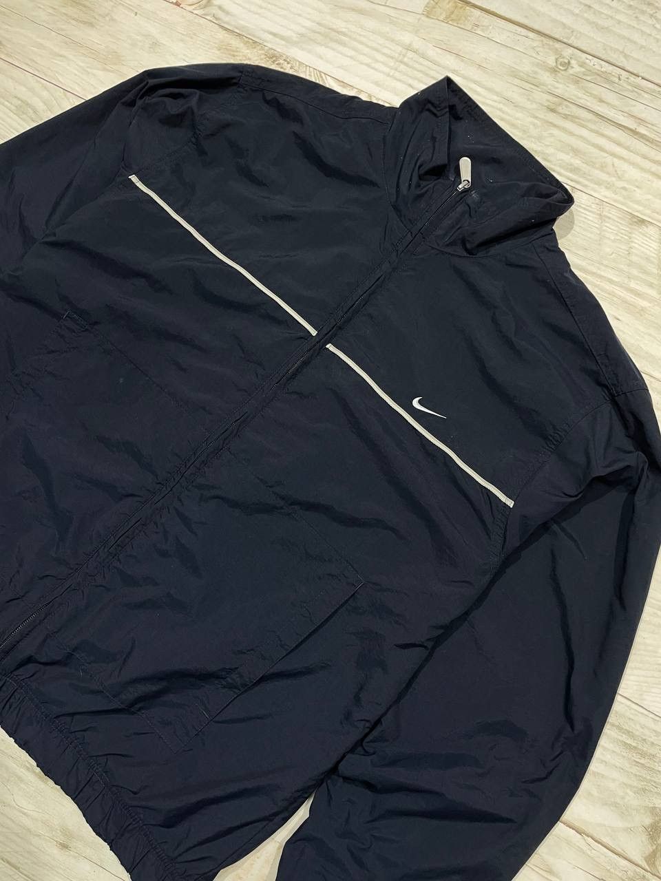 Nike Vintage Nike Track Jacket Nylon Top Striped 2000s Y2K Swoosh Size US L / EU 52-54 / 3 - 2 Thumbnail