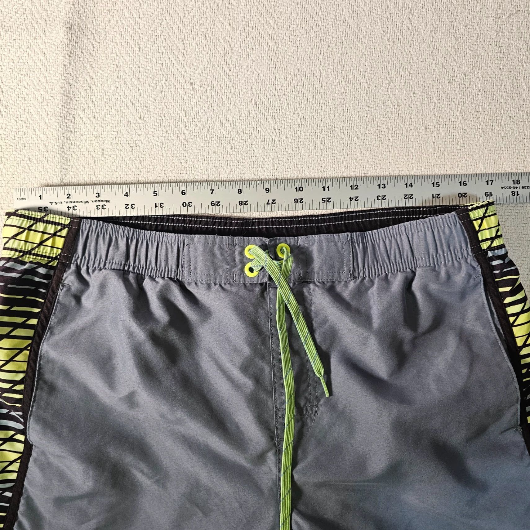 Nike Nike Geometric Print Swim Trunk Board Shorts Mens Light Dark Blue M Size US 31 - 4 Thumbnail