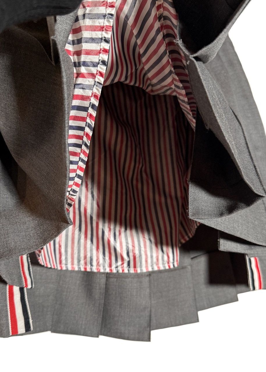 Thom Browne Thom Browne Grey Wool Pleated Skirt Size 28" / US 6 / IT 42 - 6 Thumbnail