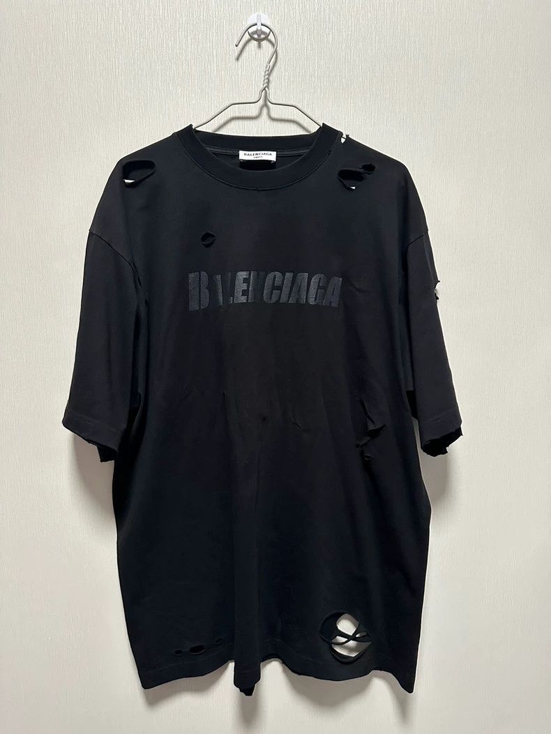 Balenciaga Balenciaga Distressed Black Logo Short Sleeve Shirt Size US XS / EU 42 / 0 - 1 Thumbnail