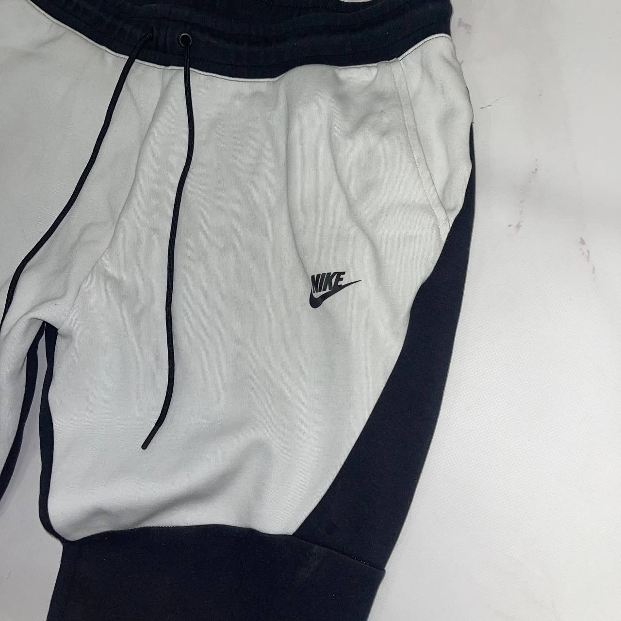 Nike Nike Tech Fleece Jogger - Black/White Size XL Size US 42 / EU 58 - 5 Thumbnail