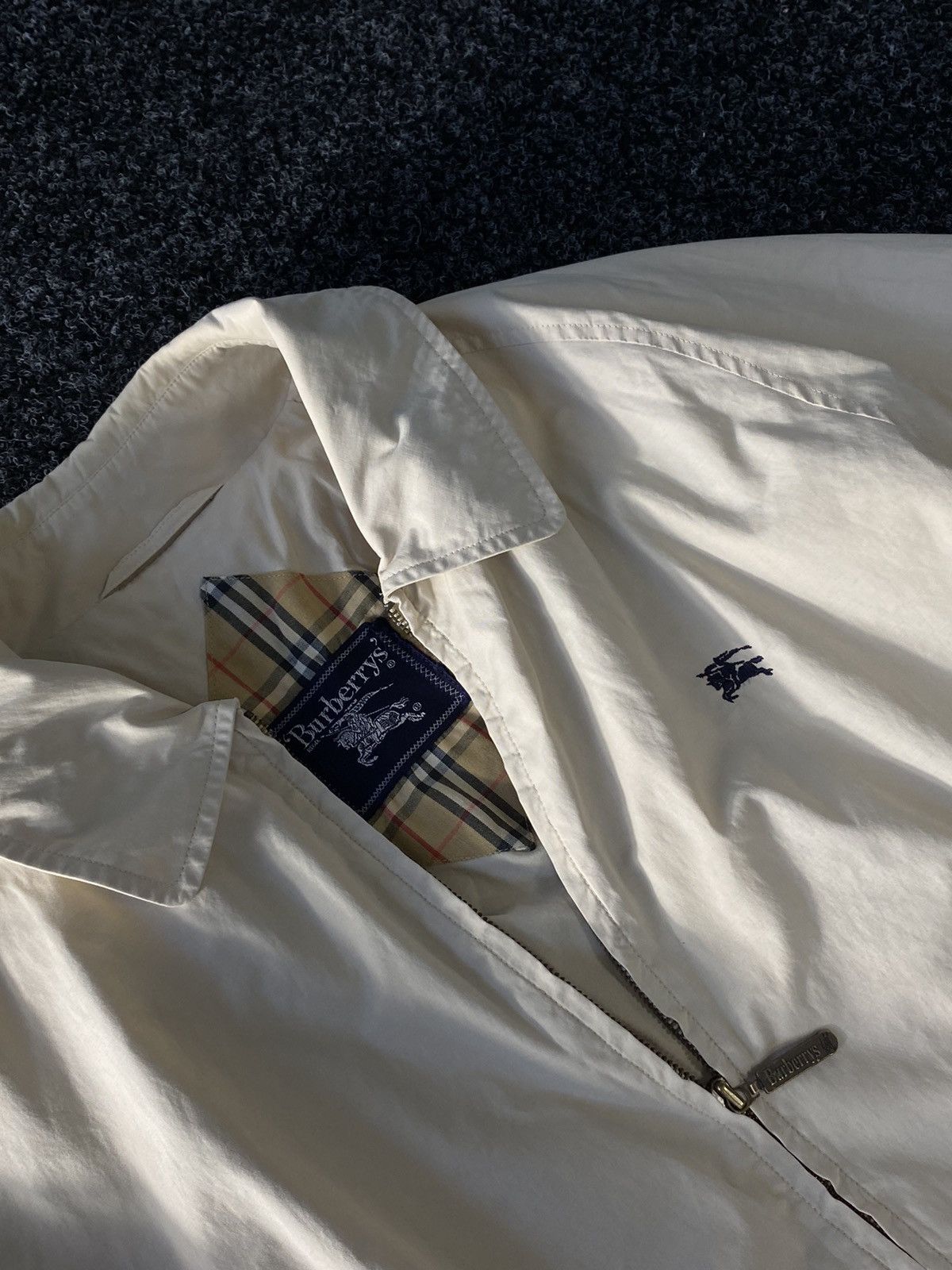 Burberry × Vintage ❗️Burberrys 90s vintage bomber jacket monogram beige L-XL Size US L / EU 52-54 / 3 - 4 Thumbnail