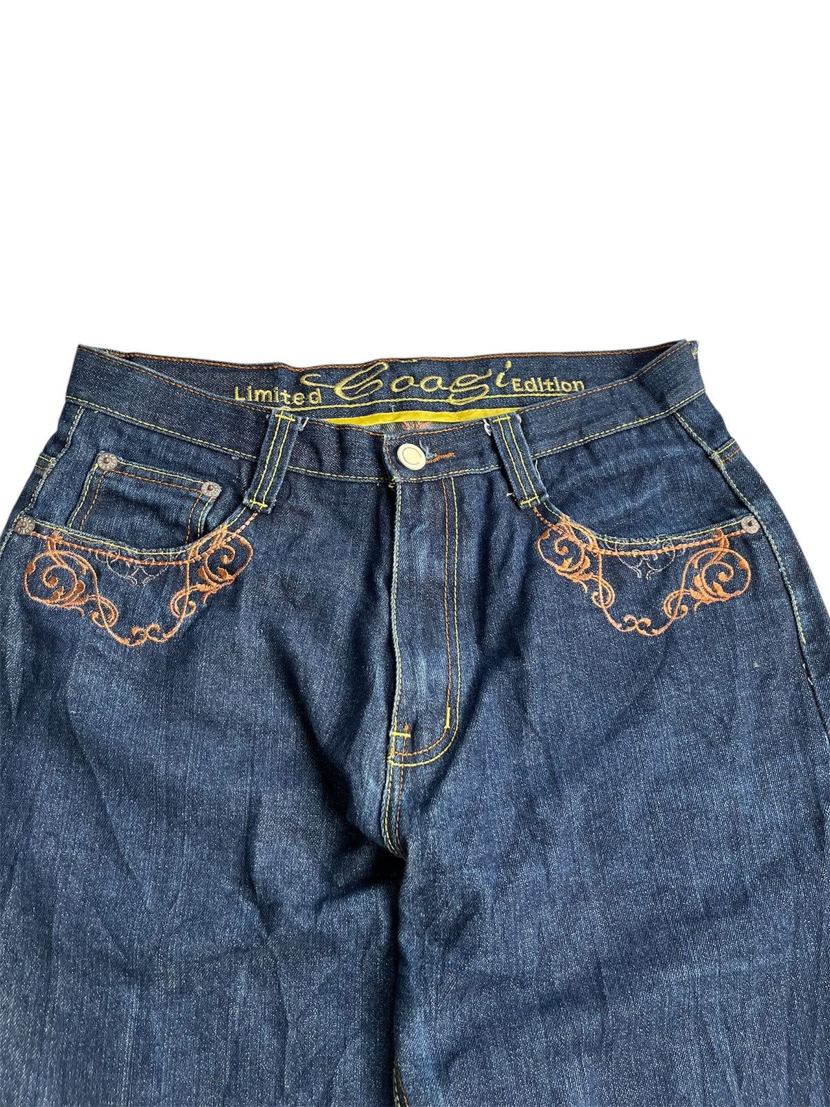 Coogi Coogi Tribal baggy style Size US 33 - 5 Thumbnail